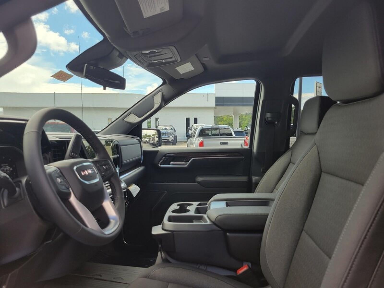 2026 GMC Sierra 1500 Crew Cab Short Box 4-Wheel Drive Elevation 3SB
