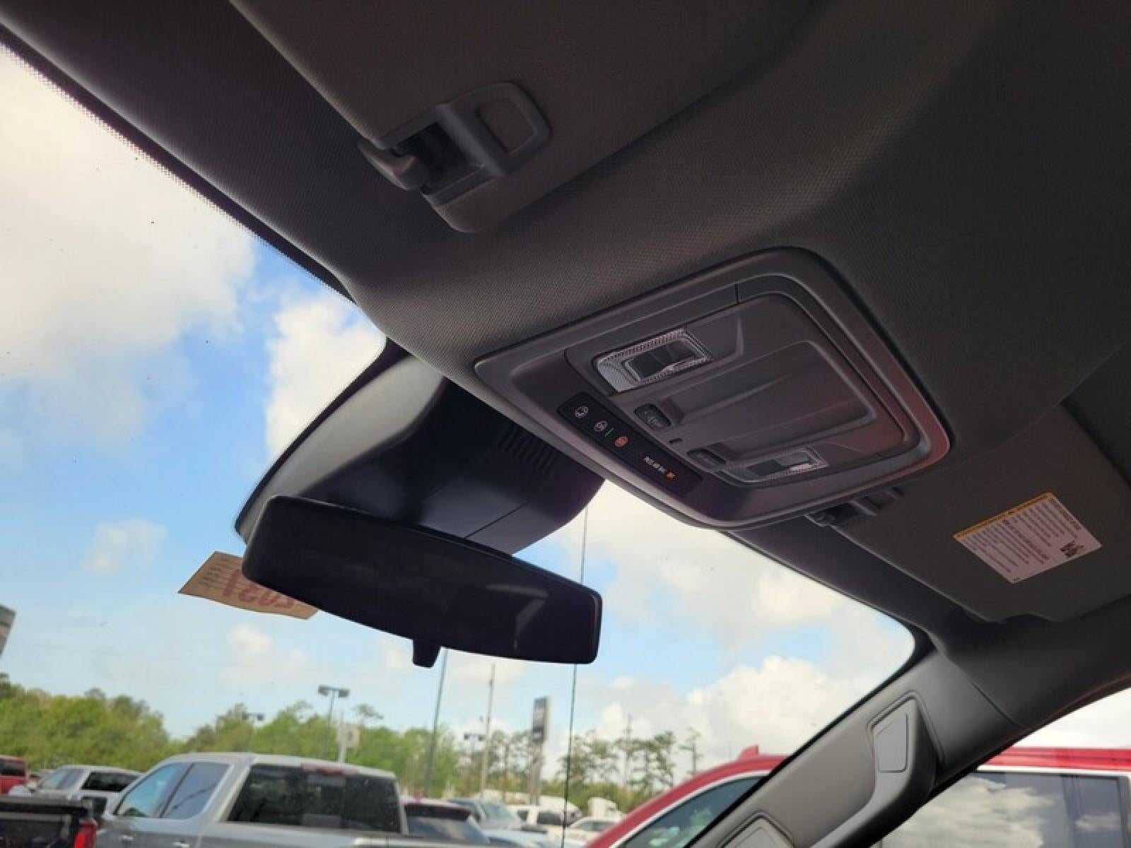 2026 GMC Sierra 1500 Crew Cab Short Box 4-Wheel Drive Elevation 3VL