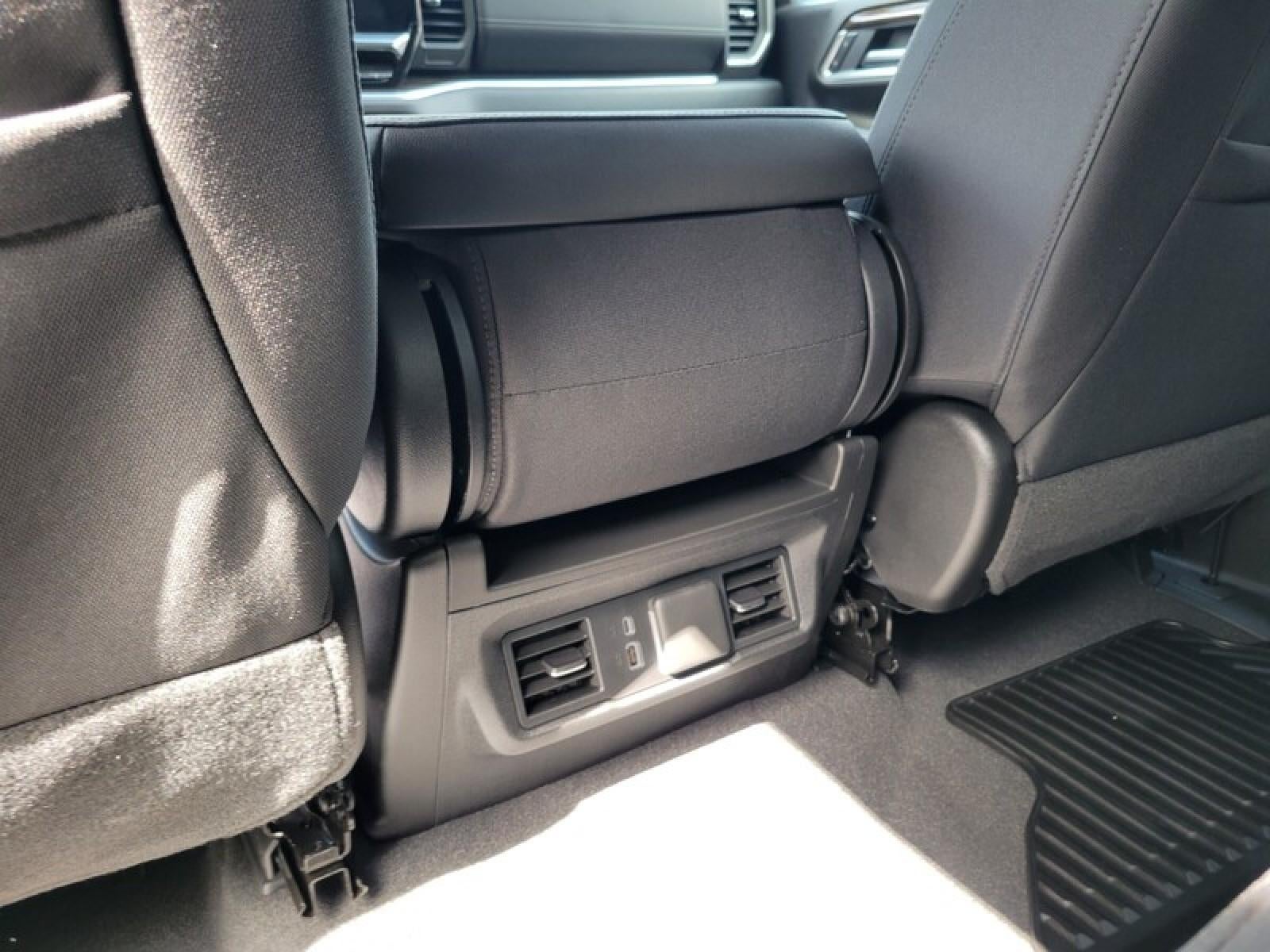 2026 GMC Sierra 1500 Crew Cab Short Box 4-Wheel Drive Elevation 3VL