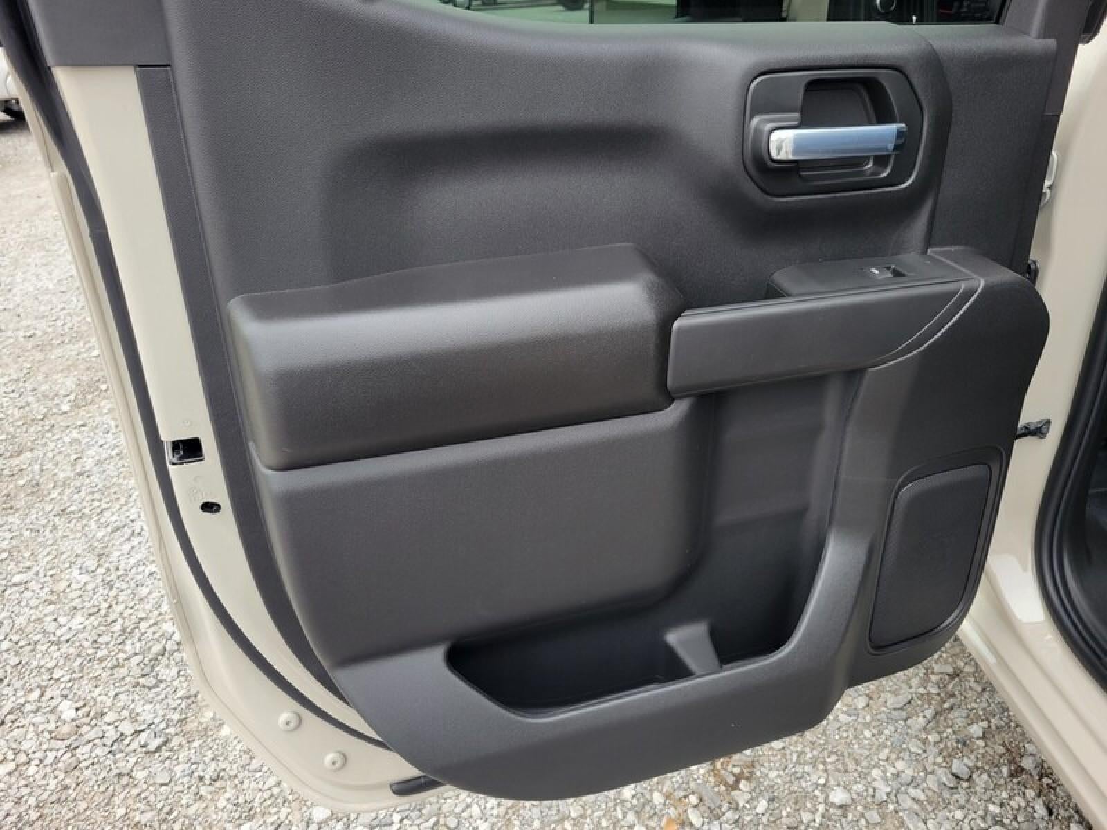 2026 GMC Sierra 1500 Crew Cab Short Box 4-Wheel Drive Pro