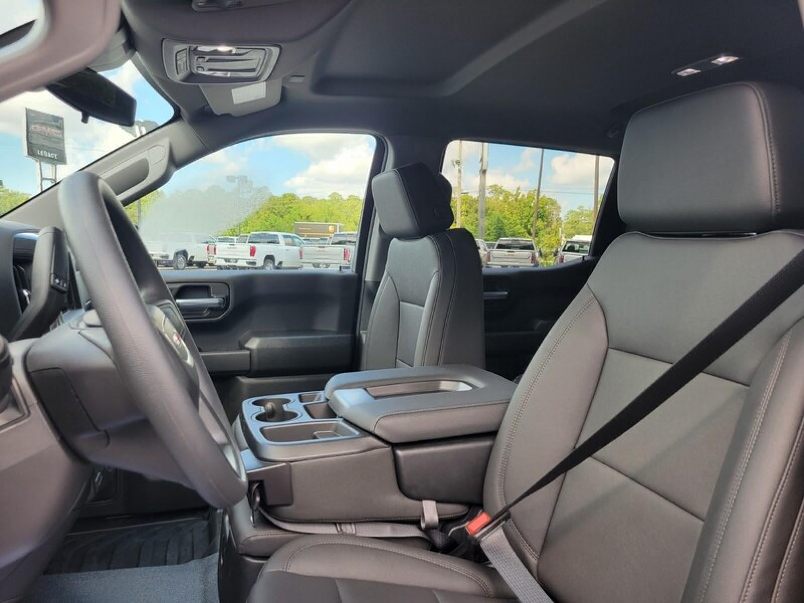 2026 GMC Sierra 1500 Crew Cab Short Box 4-Wheel Drive Pro