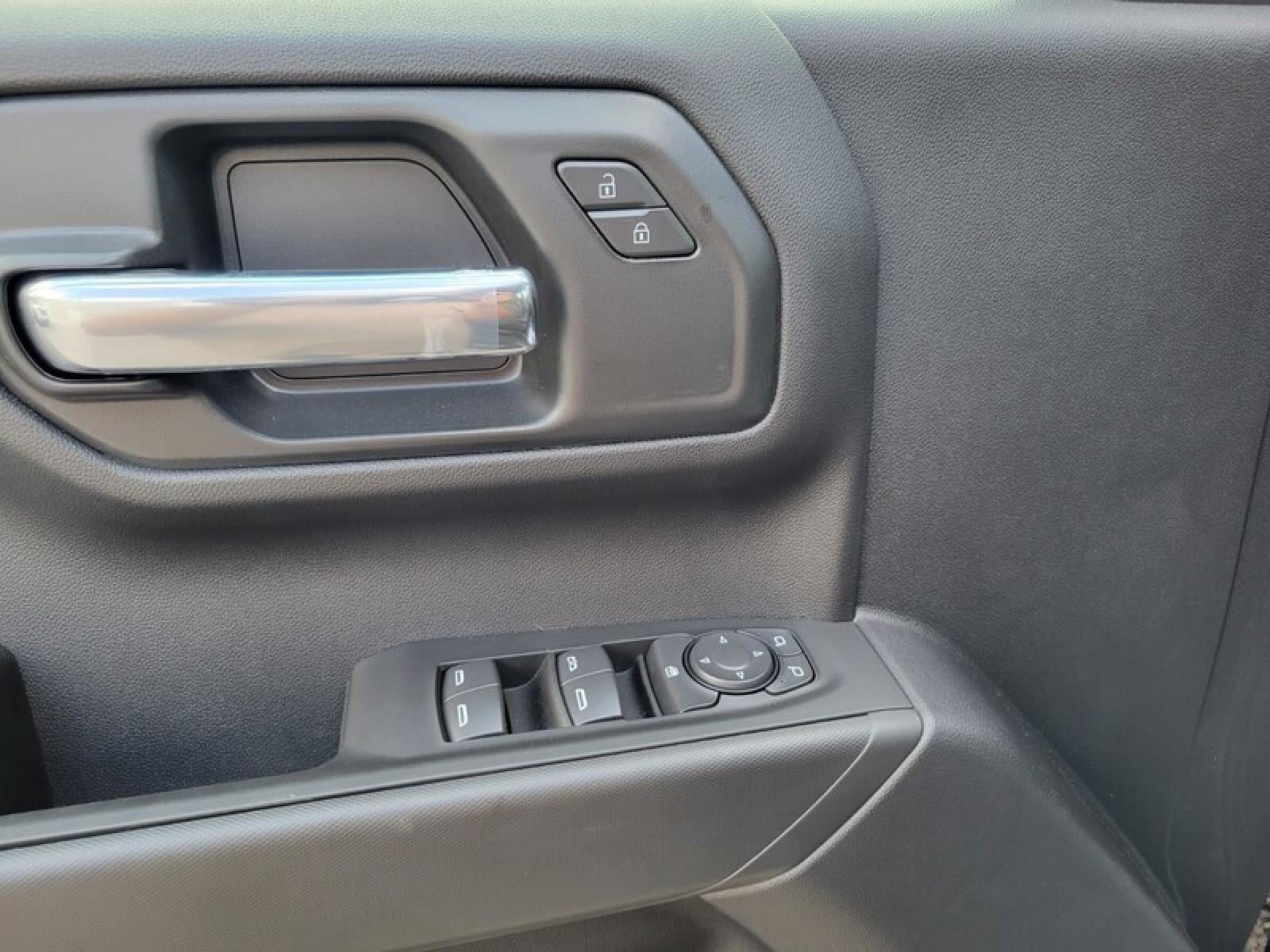 2026 GMC Sierra 1500 Crew Cab Short Box 4-Wheel Drive Pro