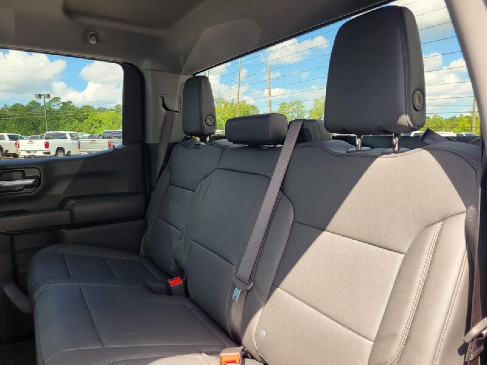 2026 GMC Sierra 1500 Crew Cab Short Box 4-Wheel Drive Pro