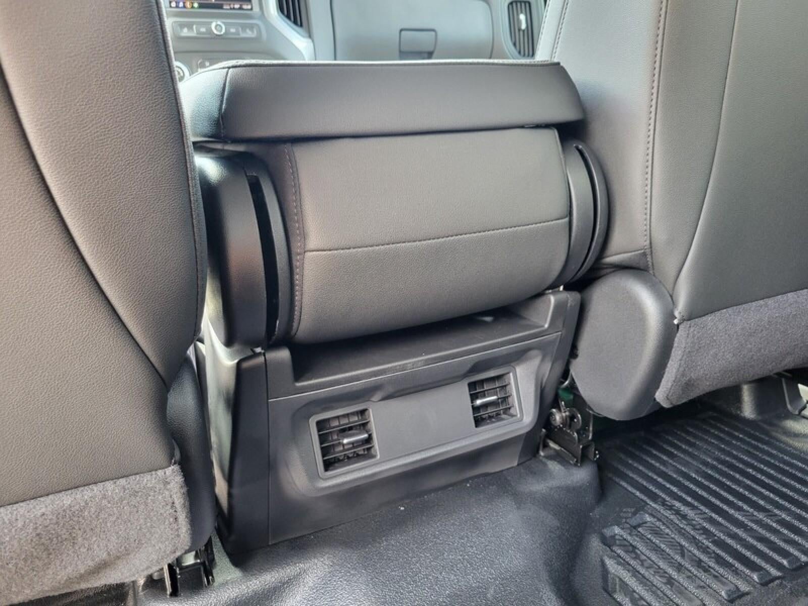 2026 GMC Sierra 1500 Crew Cab Short Box 4-Wheel Drive Pro