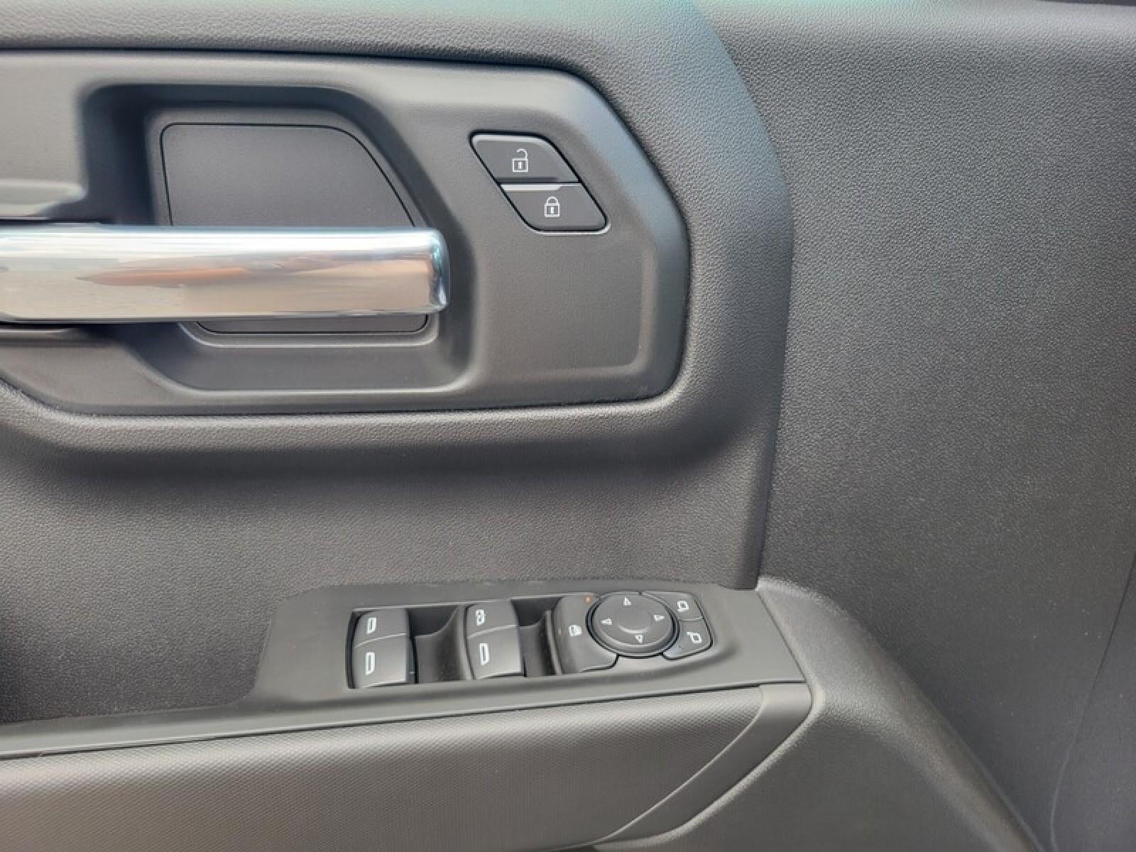 2026 GMC Sierra 1500 Crew Cab Short Box 4-Wheel Drive Pro
