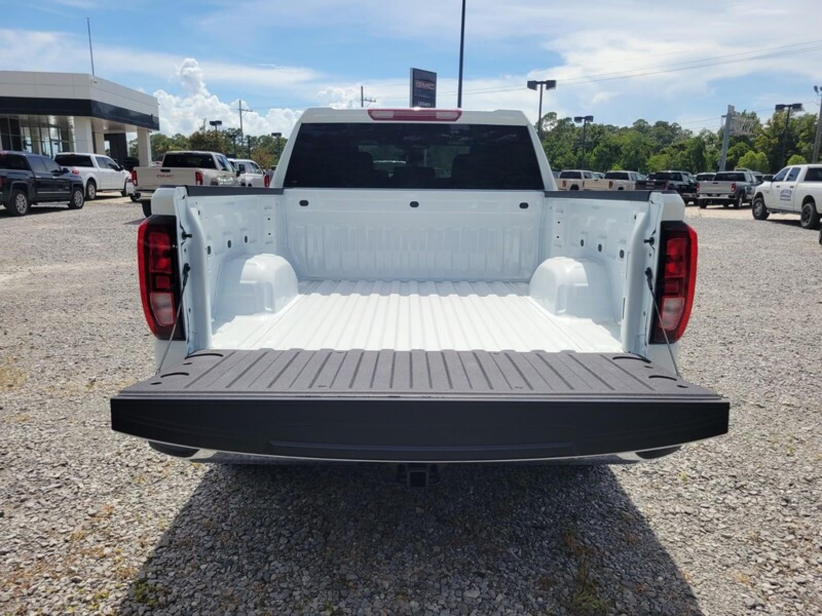 2026 GMC Sierra 1500 Crew Cab Short Box 4-Wheel Drive Pro