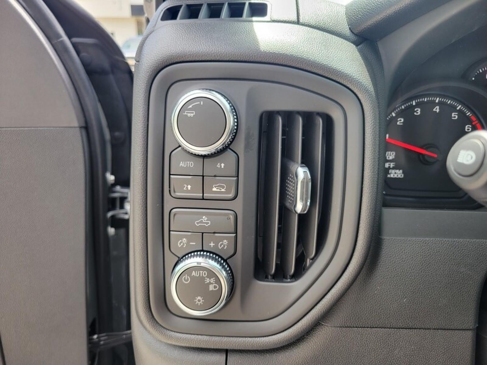 2026 GMC Sierra 1500 Crew Cab Short Box 4-Wheel Drive Pro