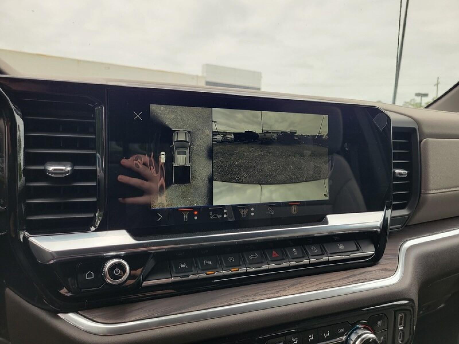2026 GMC Sierra 1500 Crew Cab Short Box 4-Wheel Drive SLT