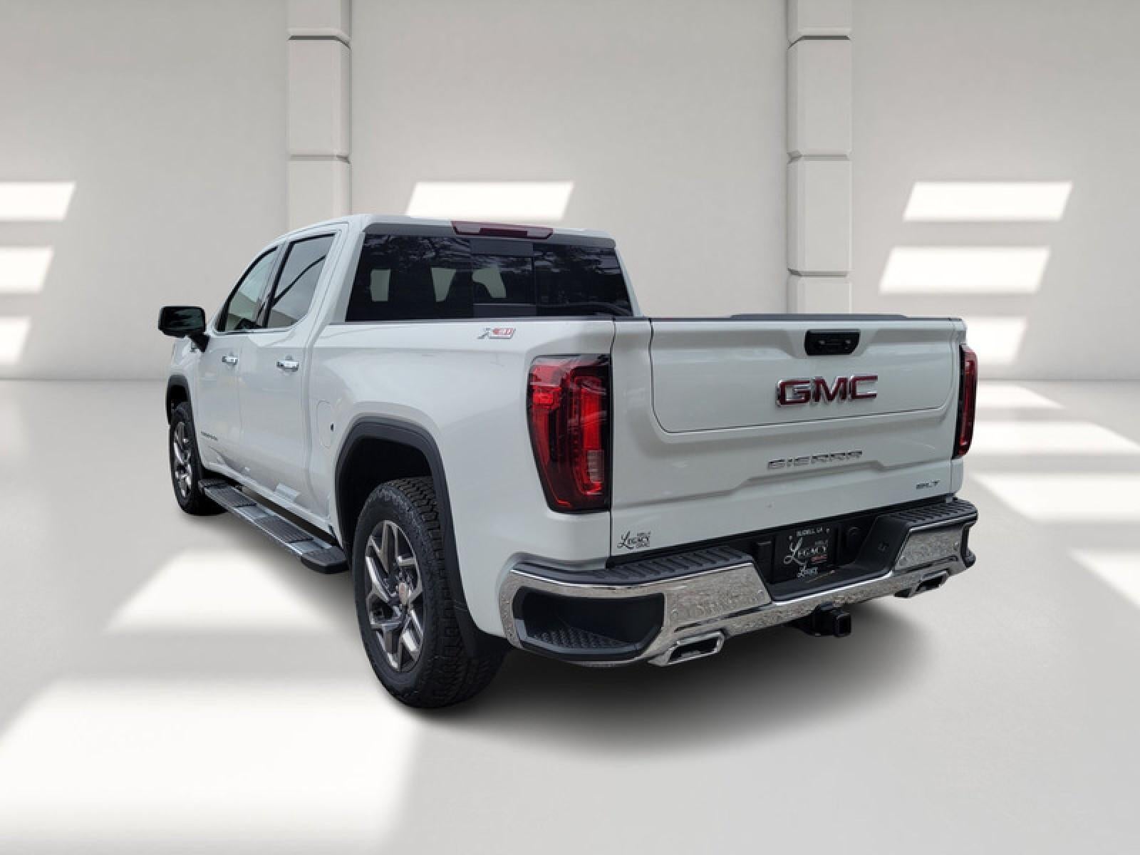 2026 GMC Sierra 1500 Crew Cab Short Box 4-Wheel Drive SLT