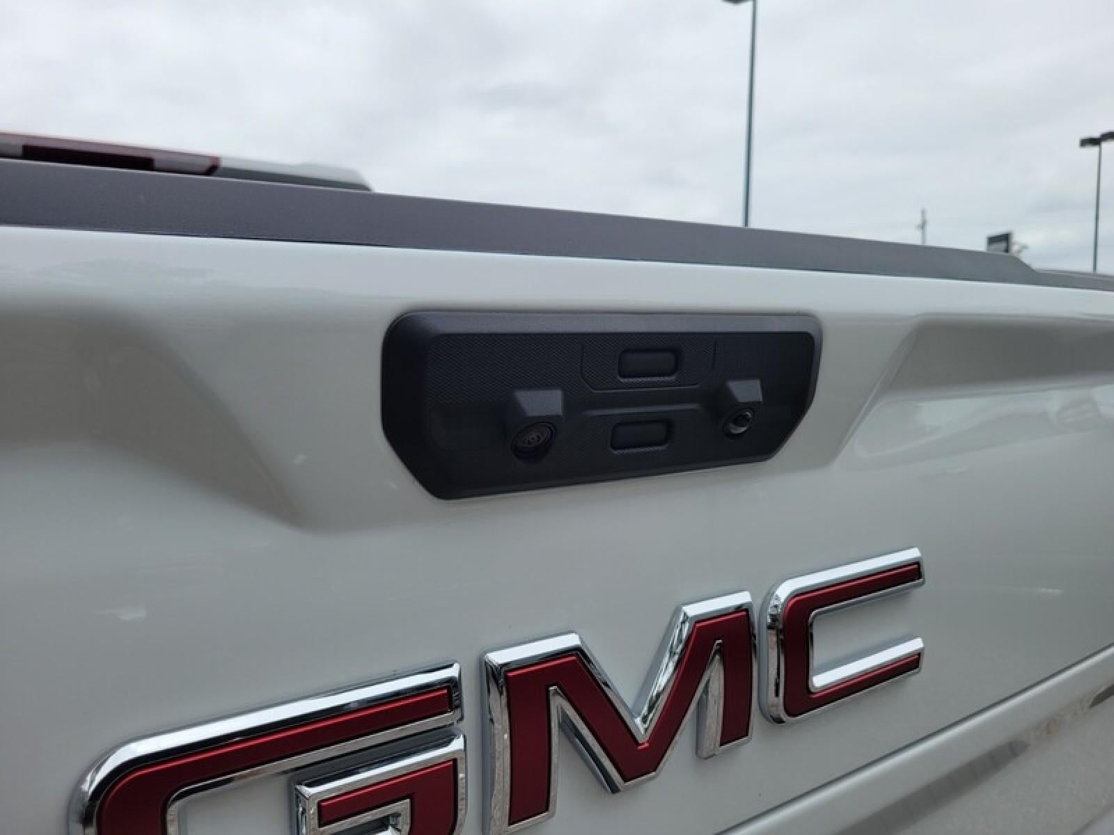 2026 GMC Sierra 1500 Crew Cab Short Box 4-Wheel Drive SLT