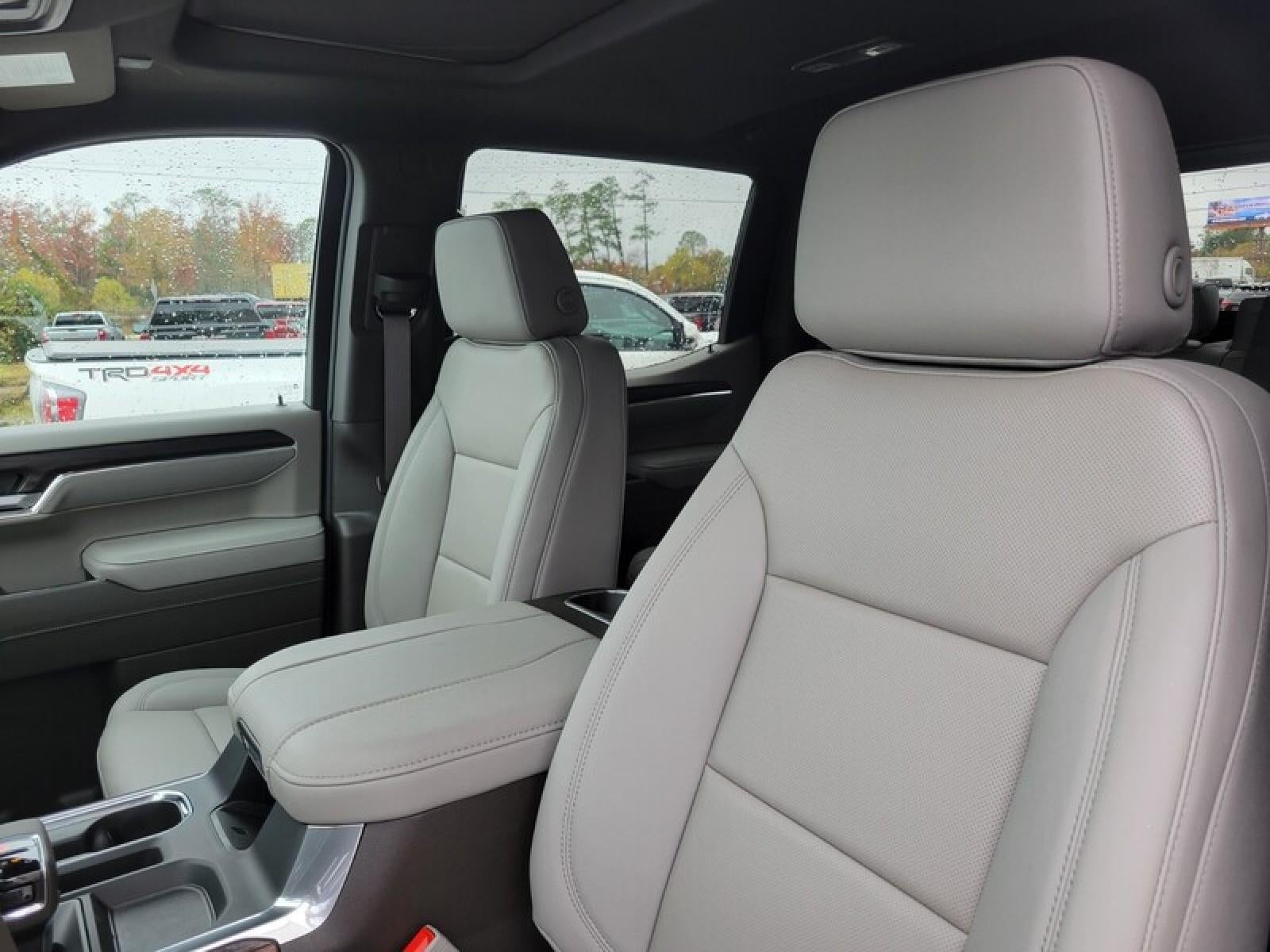 2026 GMC Sierra 1500 Crew Cab Short Box 4-Wheel Drive SLT