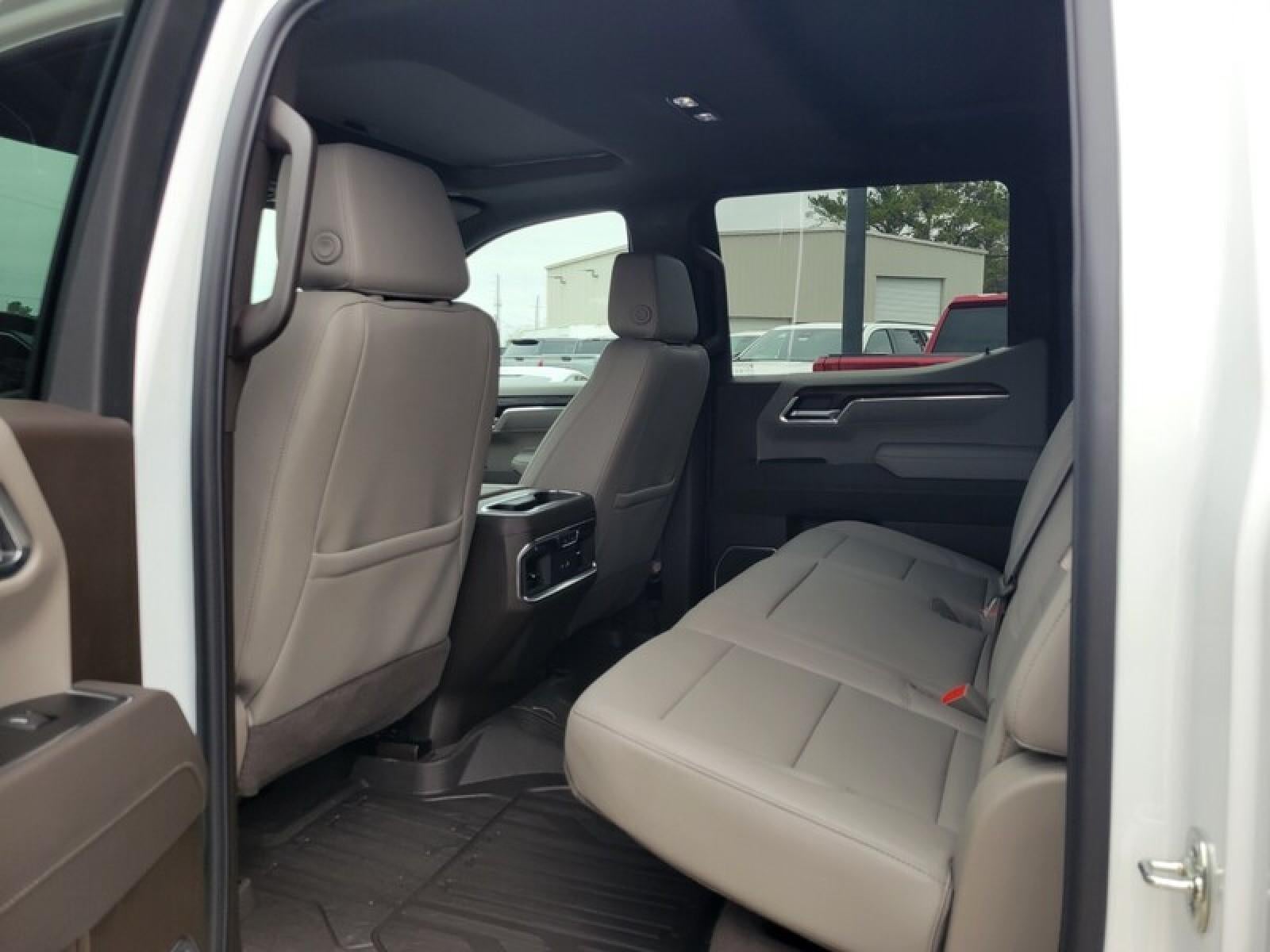 2026 GMC Sierra 1500 Crew Cab Short Box 4-Wheel Drive SLT