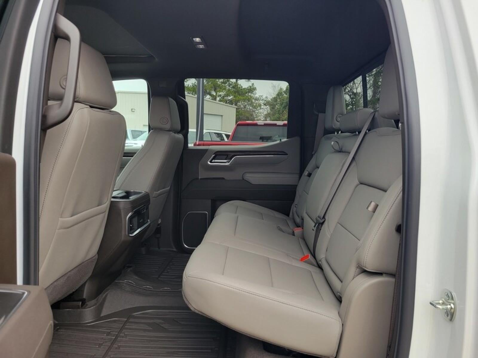 2026 GMC Sierra 1500 Crew Cab Short Box 4-Wheel Drive SLT