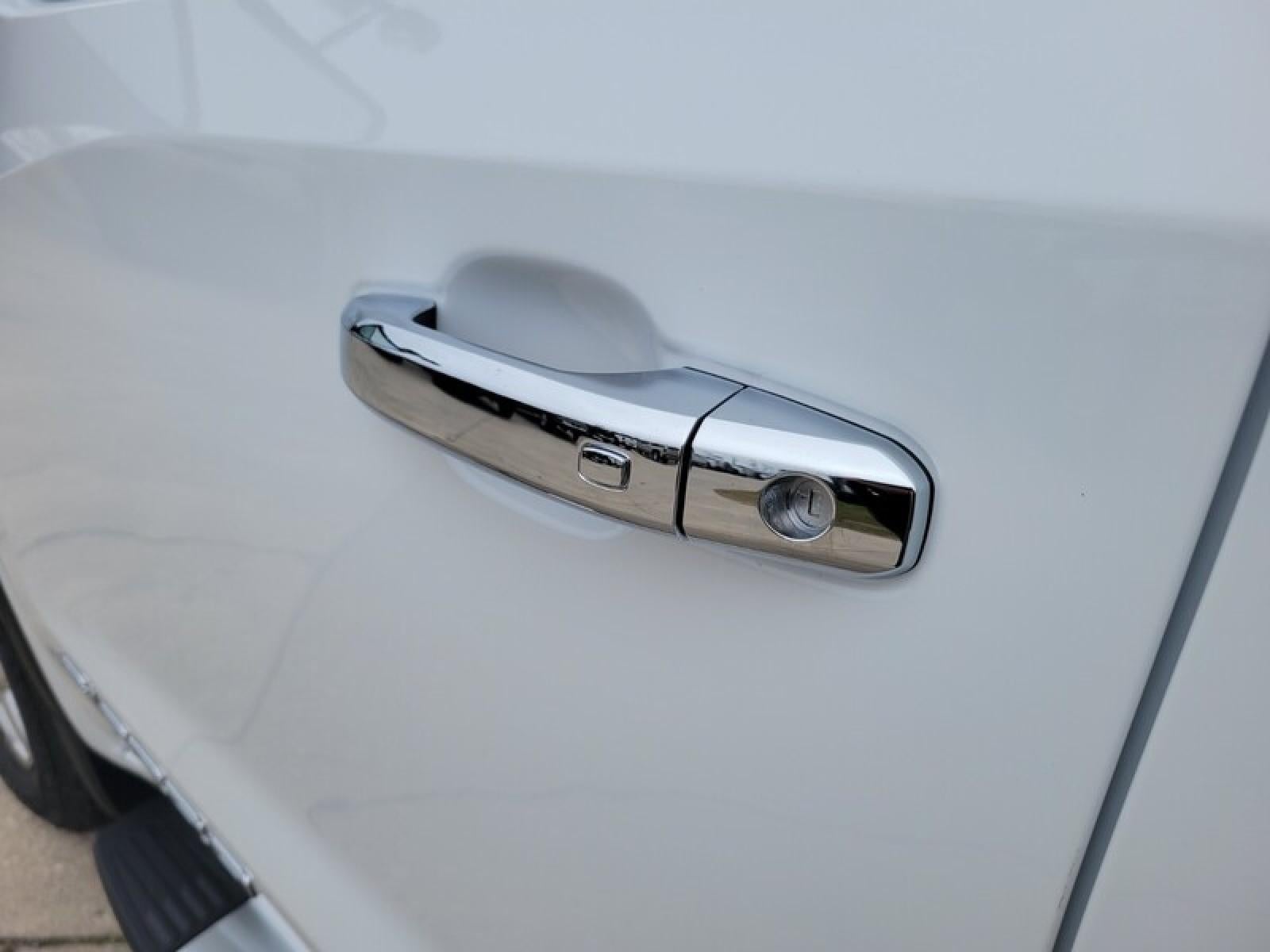 2026 GMC Sierra 1500 Crew Cab Short Box 4-Wheel Drive SLT