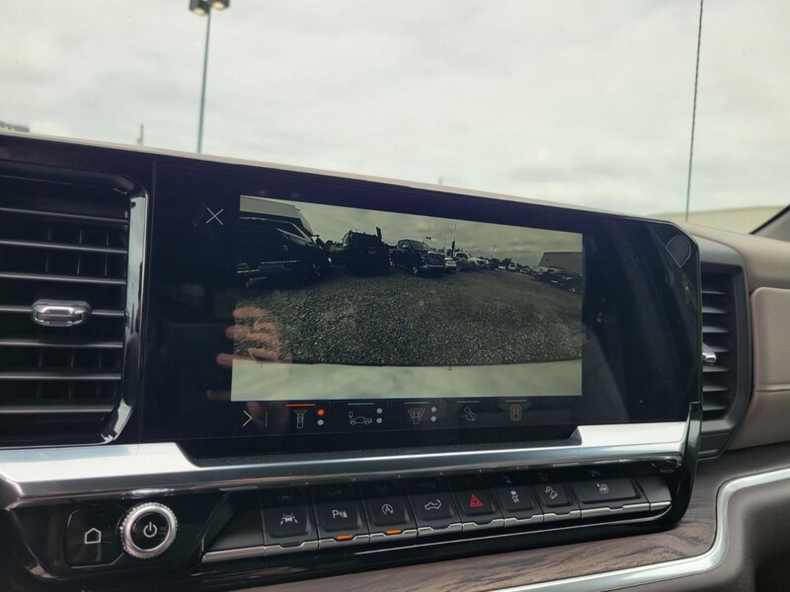 2026 GMC Sierra 1500 Crew Cab Short Box 4-Wheel Drive SLT