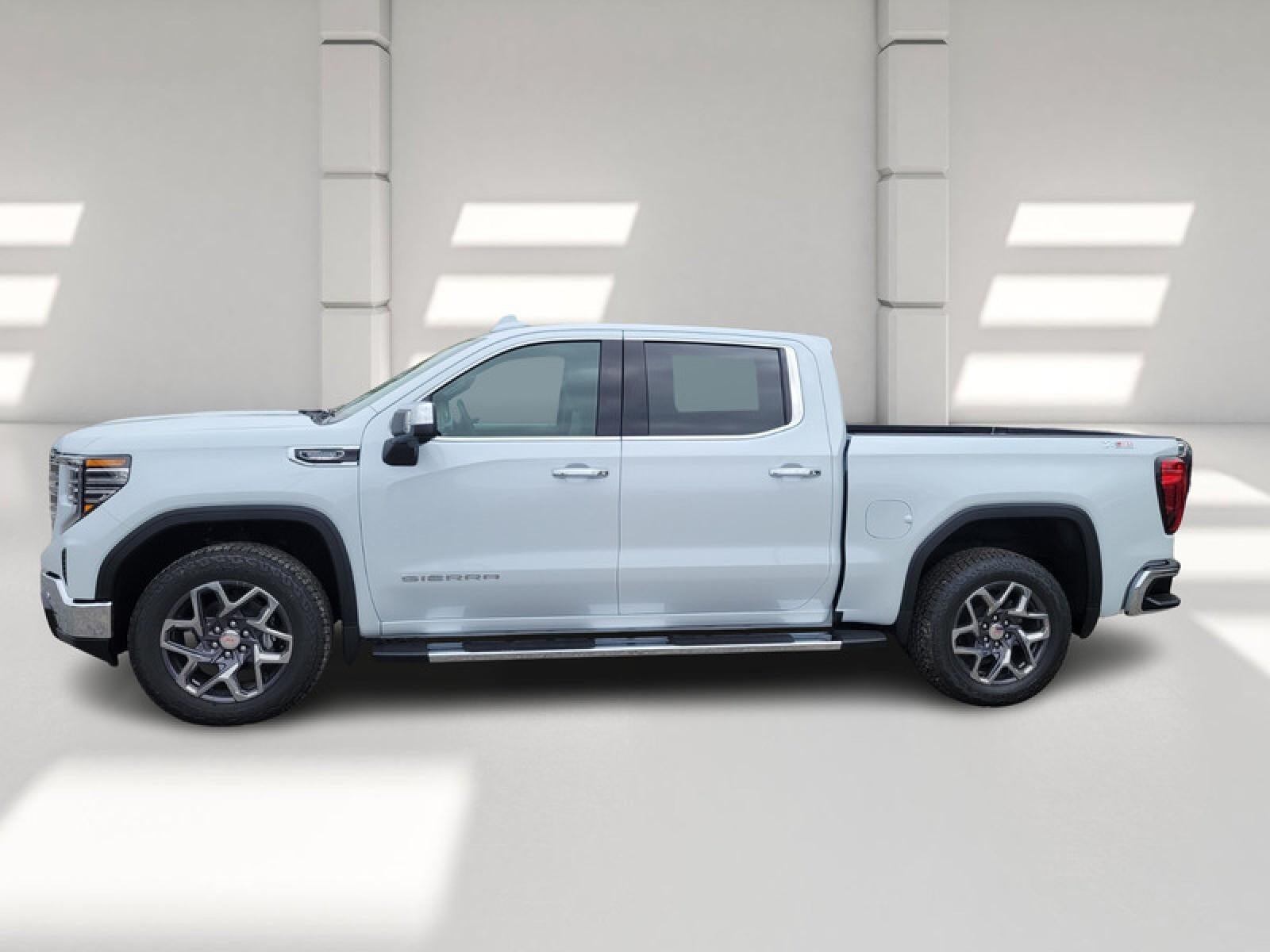 2026 GMC Sierra 1500 Crew Cab Short Box 4-Wheel Drive SLT
