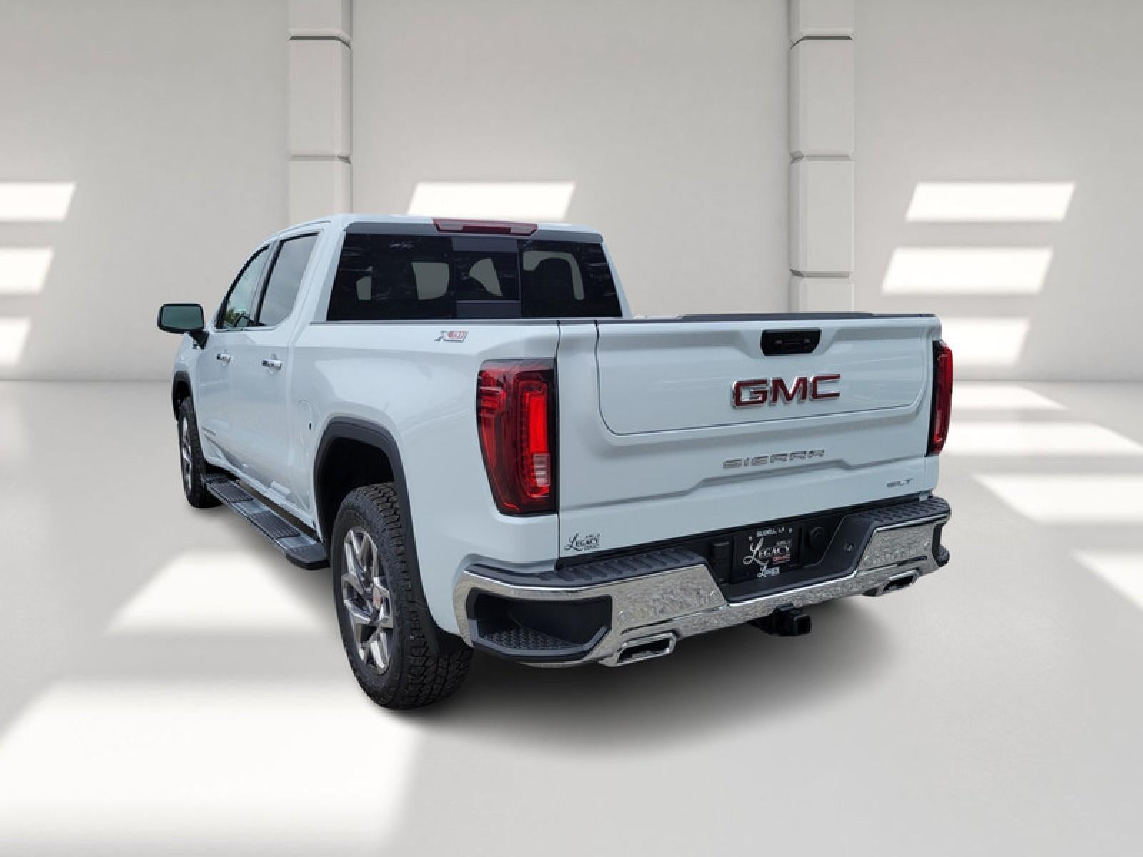 2026 GMC Sierra 1500 Crew Cab Short Box 4-Wheel Drive SLT