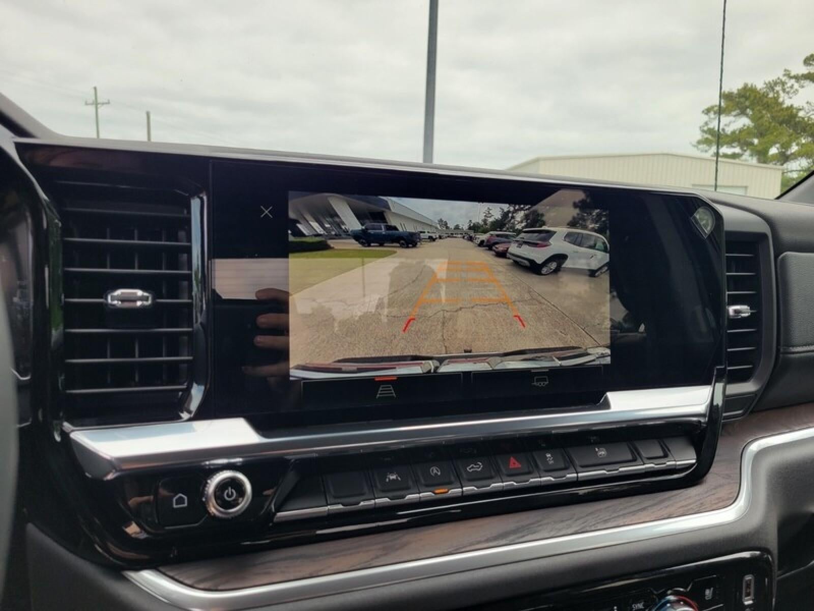 2026 GMC Sierra 1500 Crew Cab Short Box 4-Wheel Drive SLT