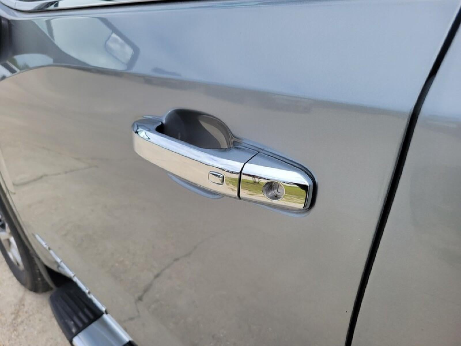 2026 GMC Sierra 1500 Crew Cab Short Box 4-Wheel Drive SLT