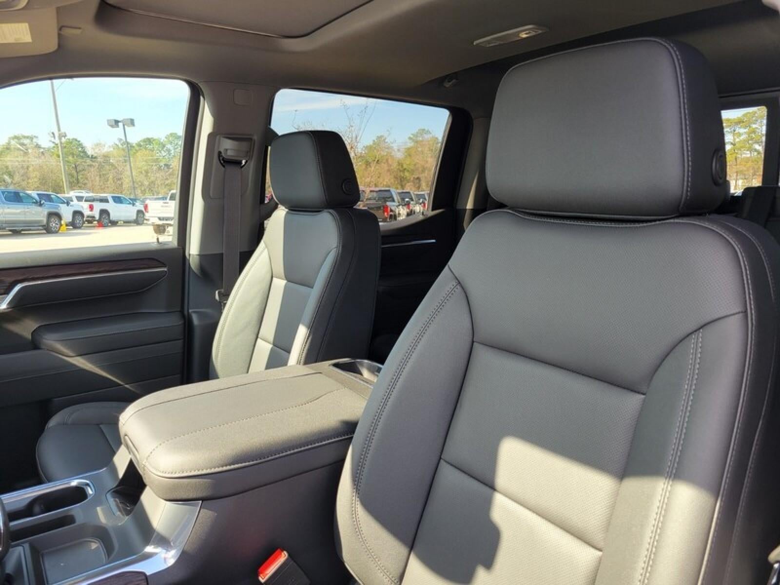 2026 GMC Sierra 1500 Crew Cab Short Box 4-Wheel Drive SLT