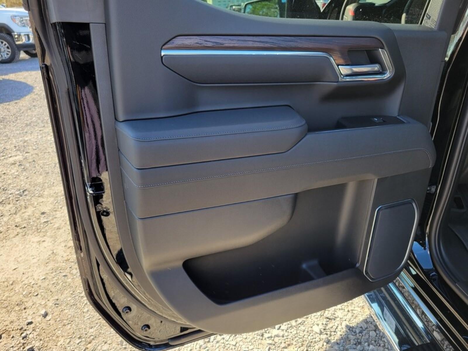 2026 GMC Sierra 1500 Crew Cab Short Box 4-Wheel Drive SLT