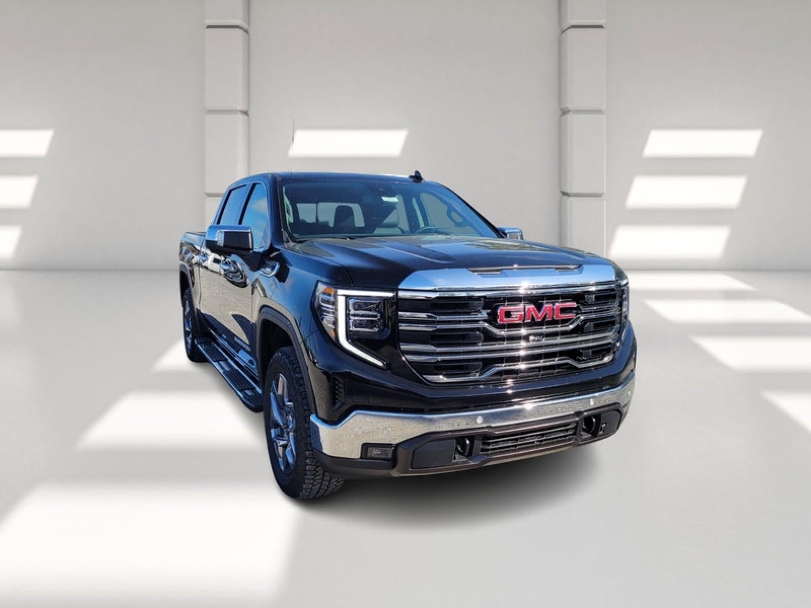 2026 GMC Sierra 1500 Crew Cab Short Box 4-Wheel Drive SLT