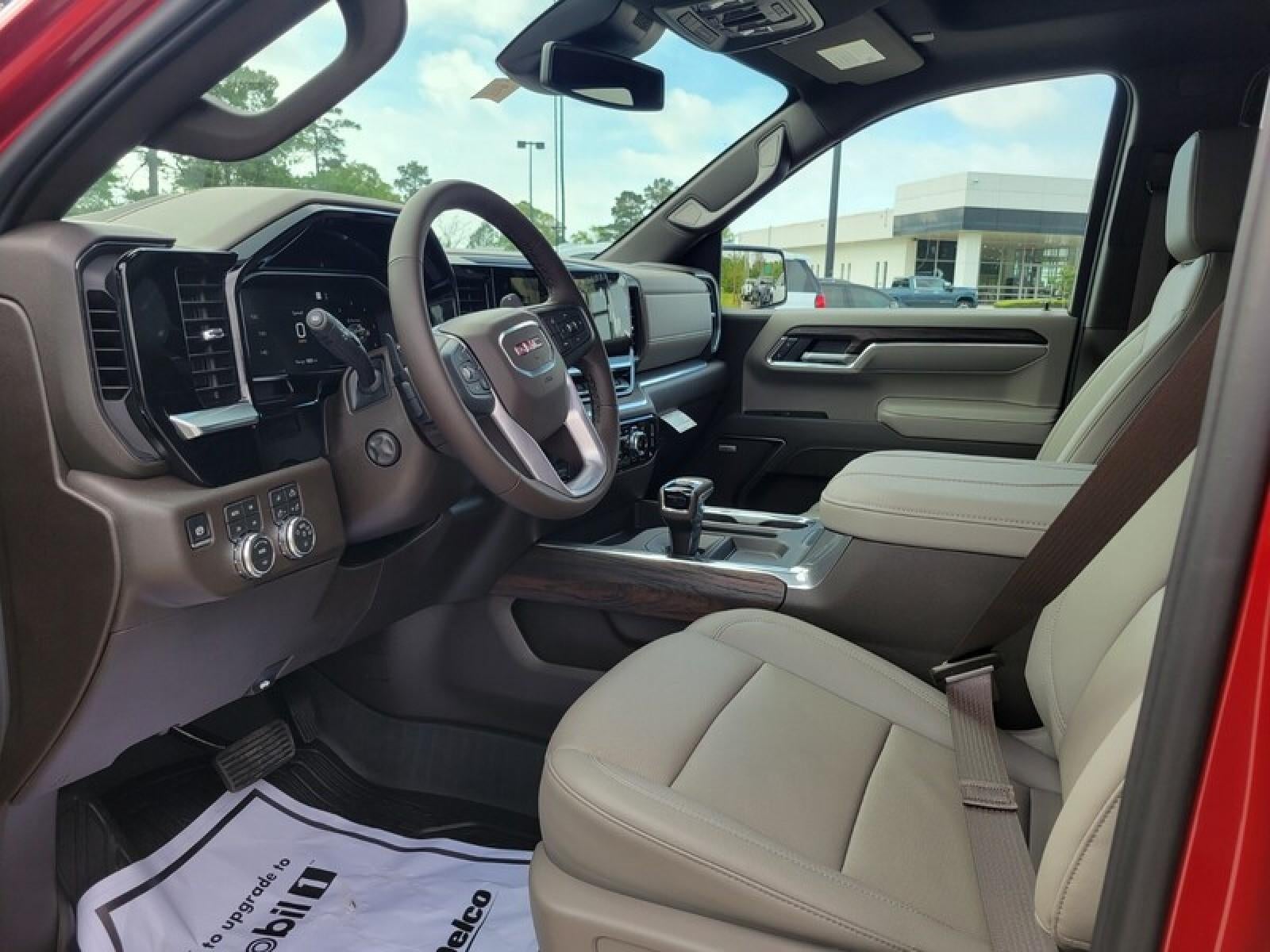 2026 GMC Sierra 1500 Crew Cab Short Box 4-Wheel Drive SLT