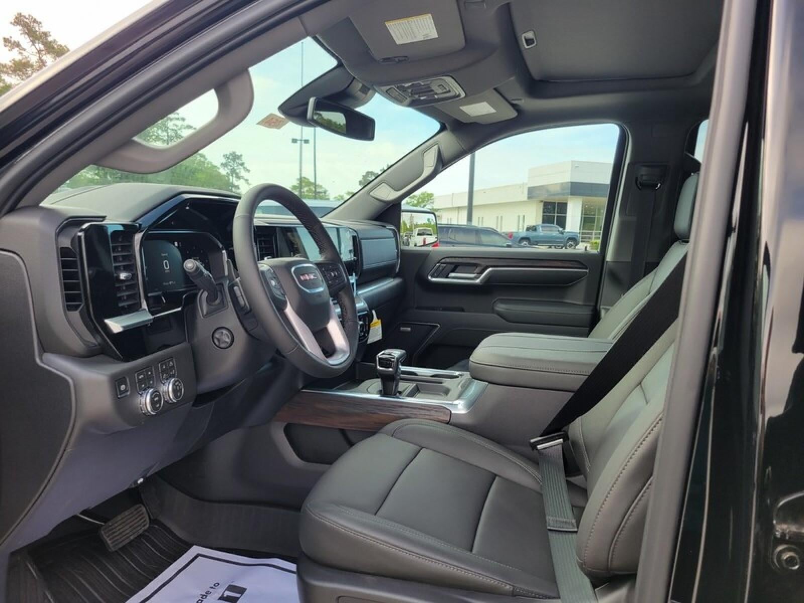 2026 GMC Sierra 1500 Crew Cab Short Box 4-Wheel Drive SLT