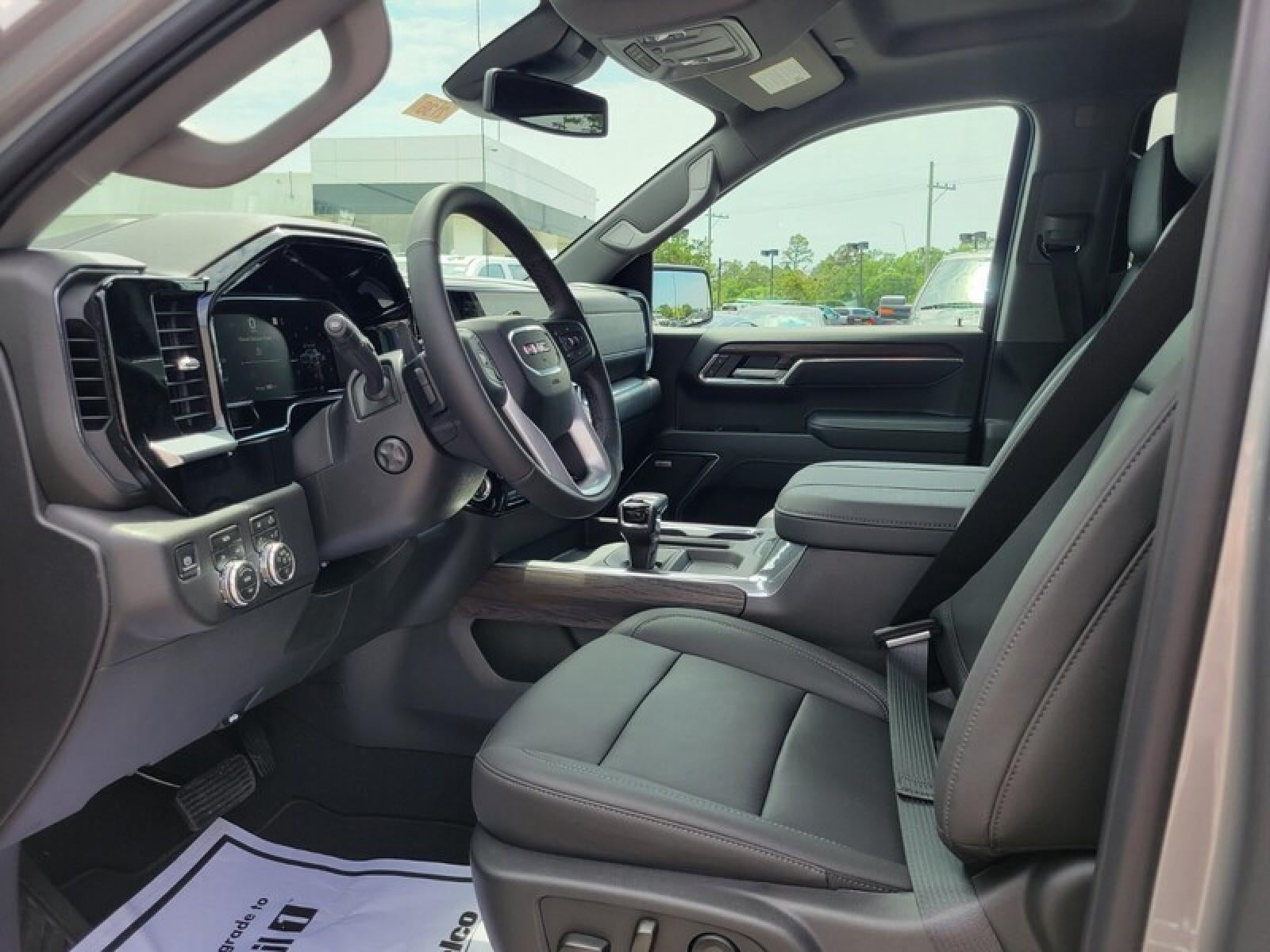 2026 GMC Sierra 1500 Crew Cab Short Box 4-Wheel Drive SLT
