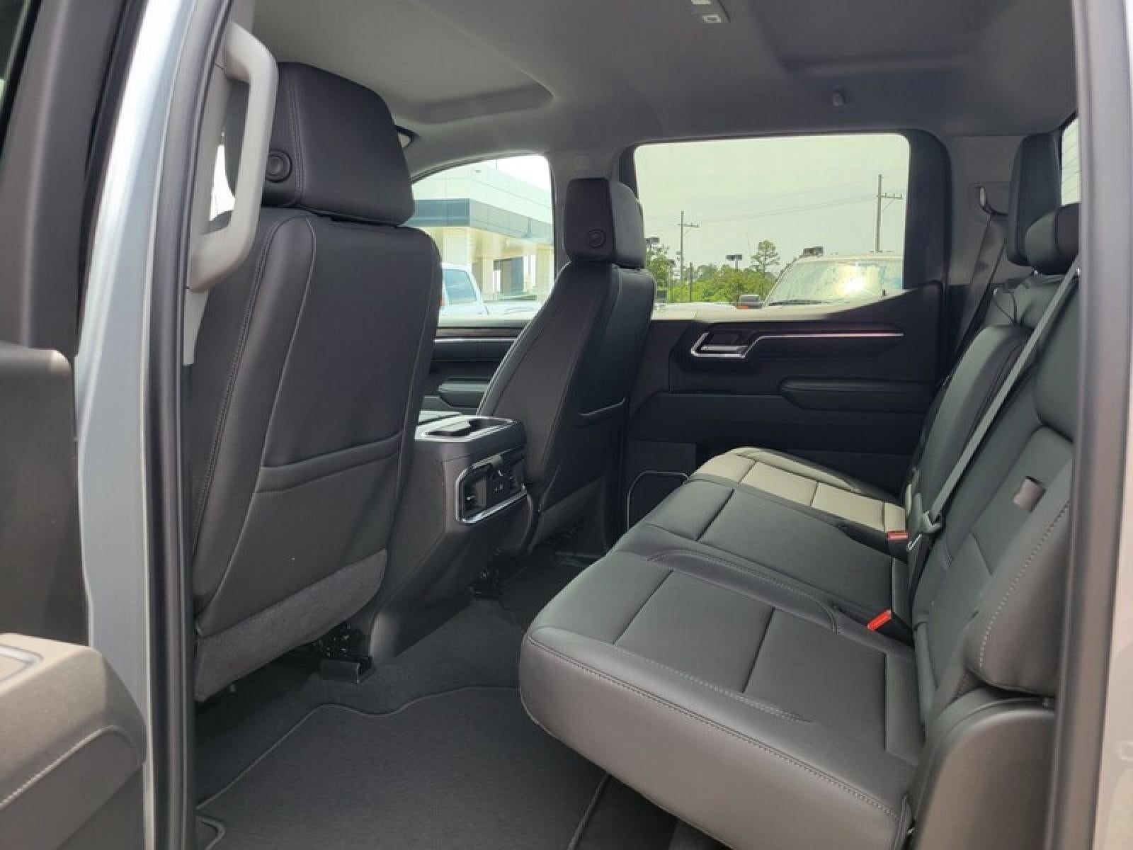 2026 GMC Sierra 1500 Crew Cab Short Box 4-Wheel Drive SLT