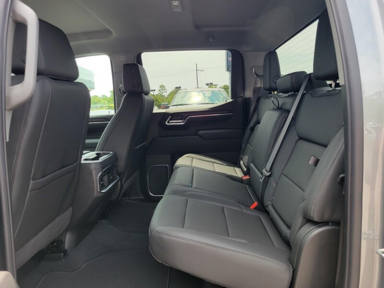2026 GMC Sierra 1500 Crew Cab Short Box 4-Wheel Drive SLT