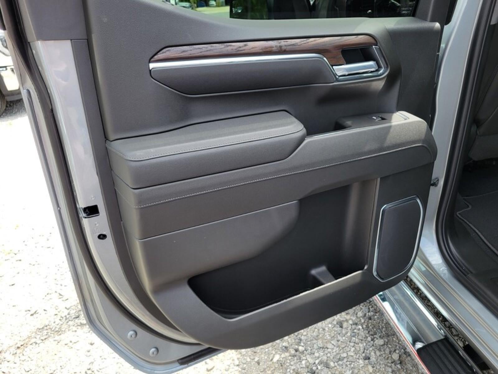 2026 GMC Sierra 1500 Crew Cab Short Box 4-Wheel Drive SLT