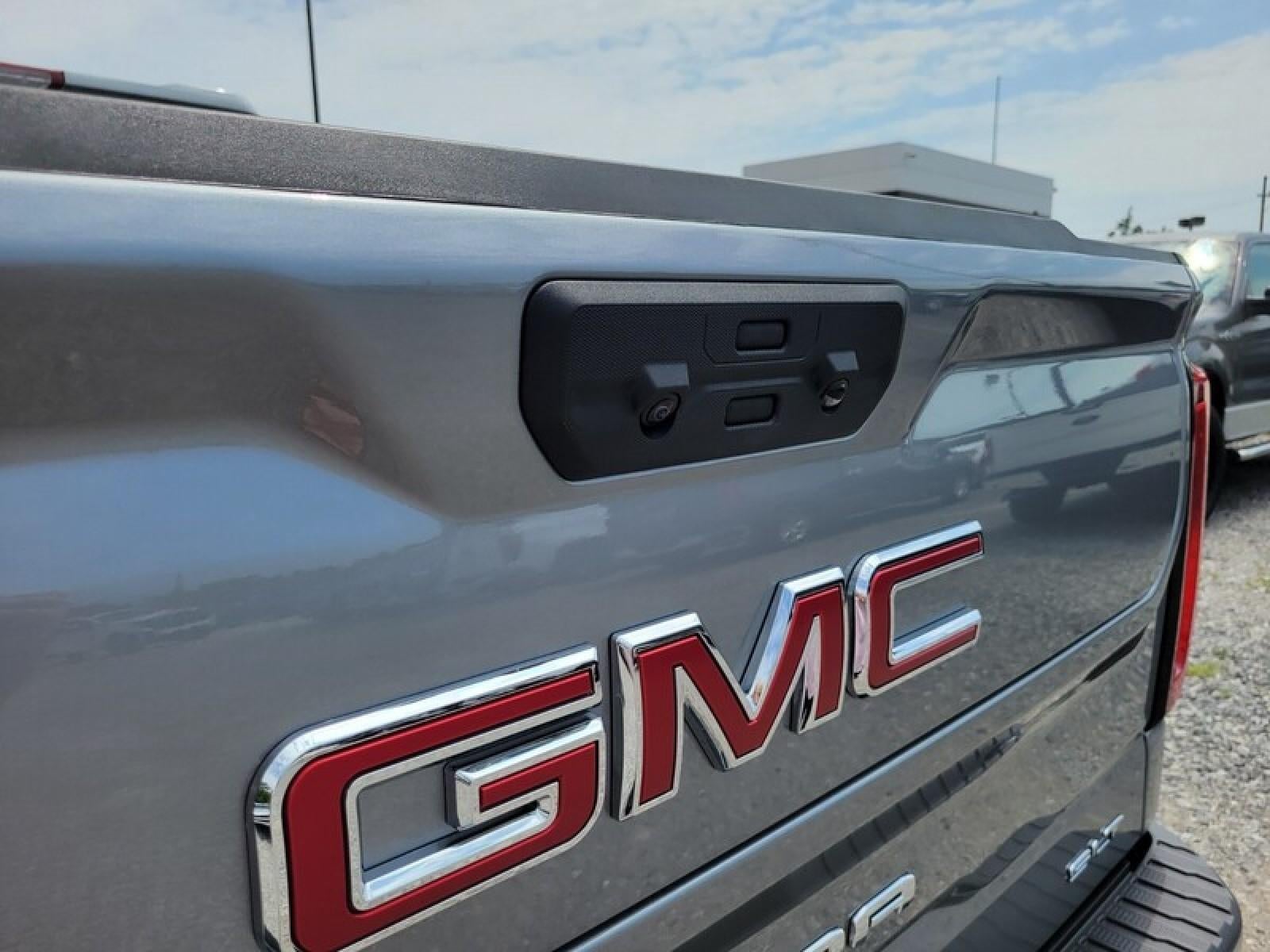 2026 GMC Sierra 1500 Crew Cab Short Box 4-Wheel Drive SLT