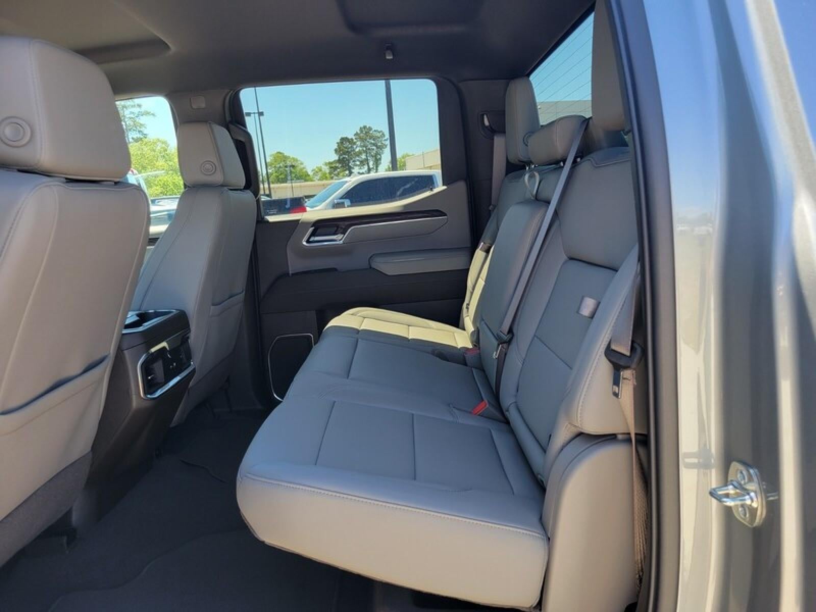 2026 GMC Sierra 1500 Crew Cab Short Box 4-Wheel Drive SLT