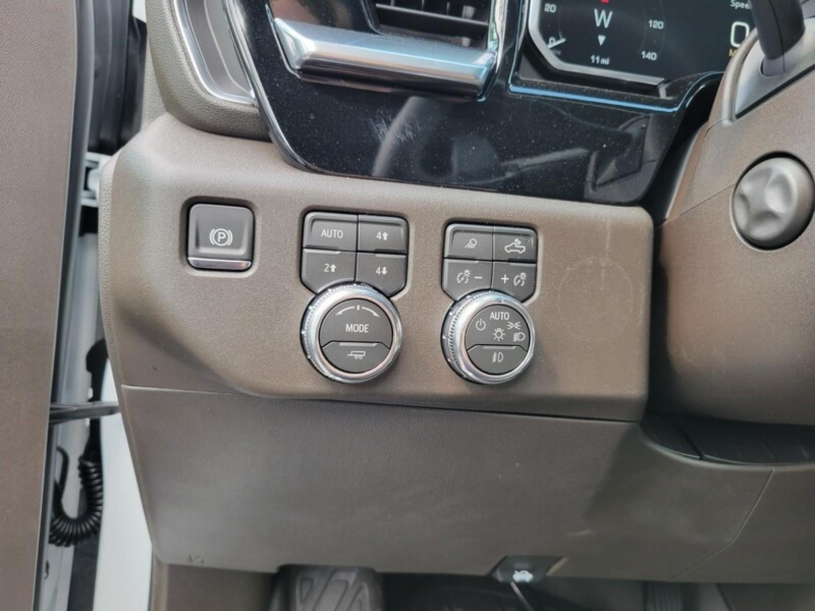 2026 GMC Sierra 1500 Crew Cab Short Box 4-Wheel Drive SLT