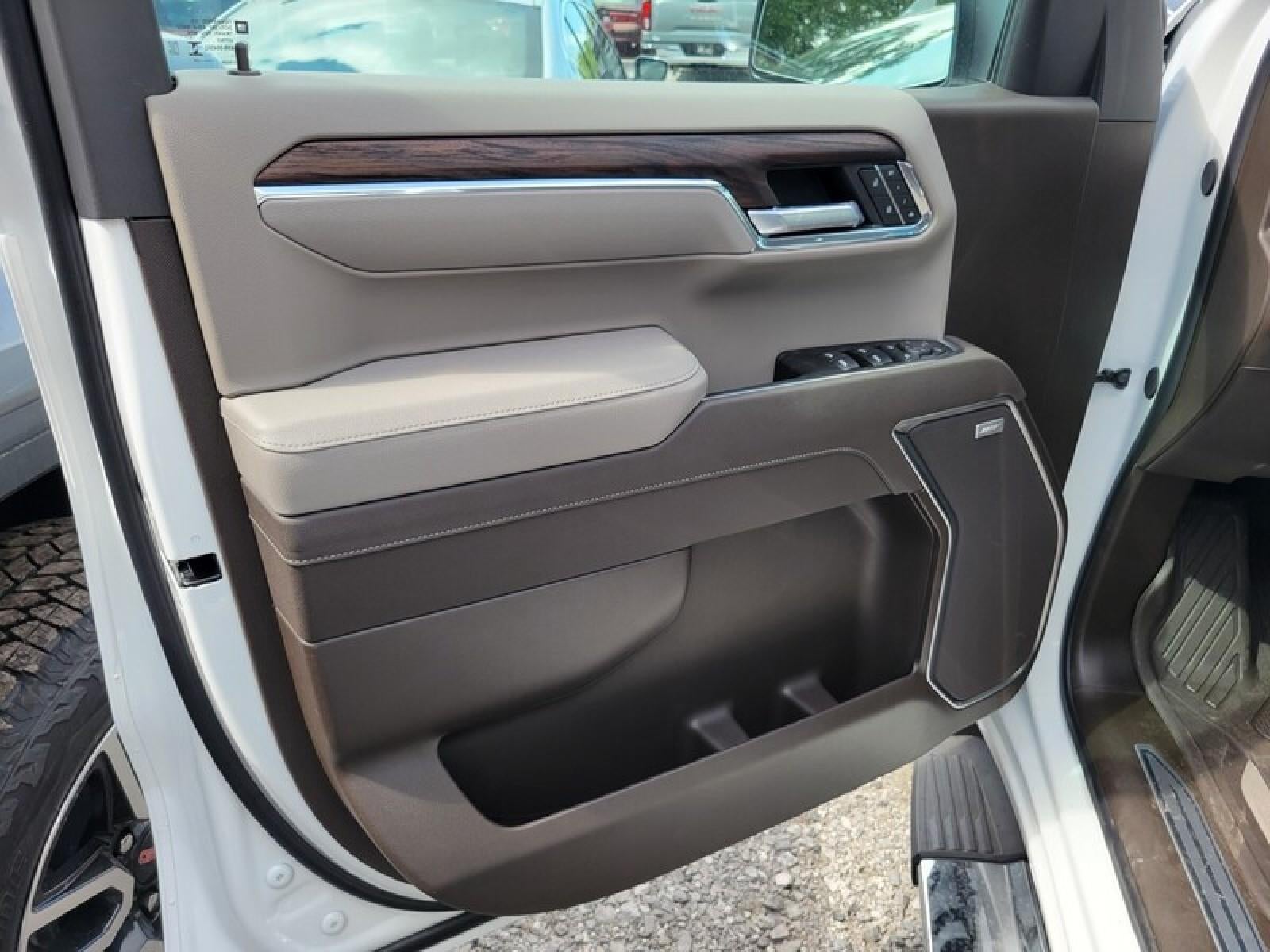 2026 GMC Sierra 1500 Crew Cab Short Box 4-Wheel Drive SLT