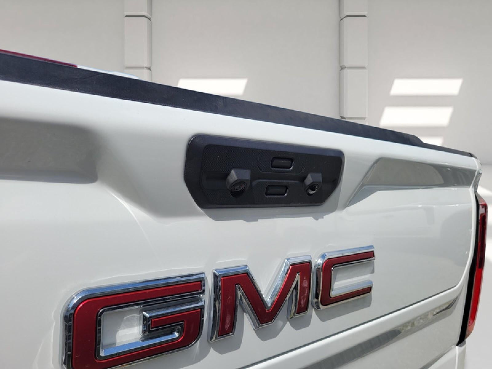 2026 GMC Sierra 1500 Crew Cab Short Box 4-Wheel Drive SLT