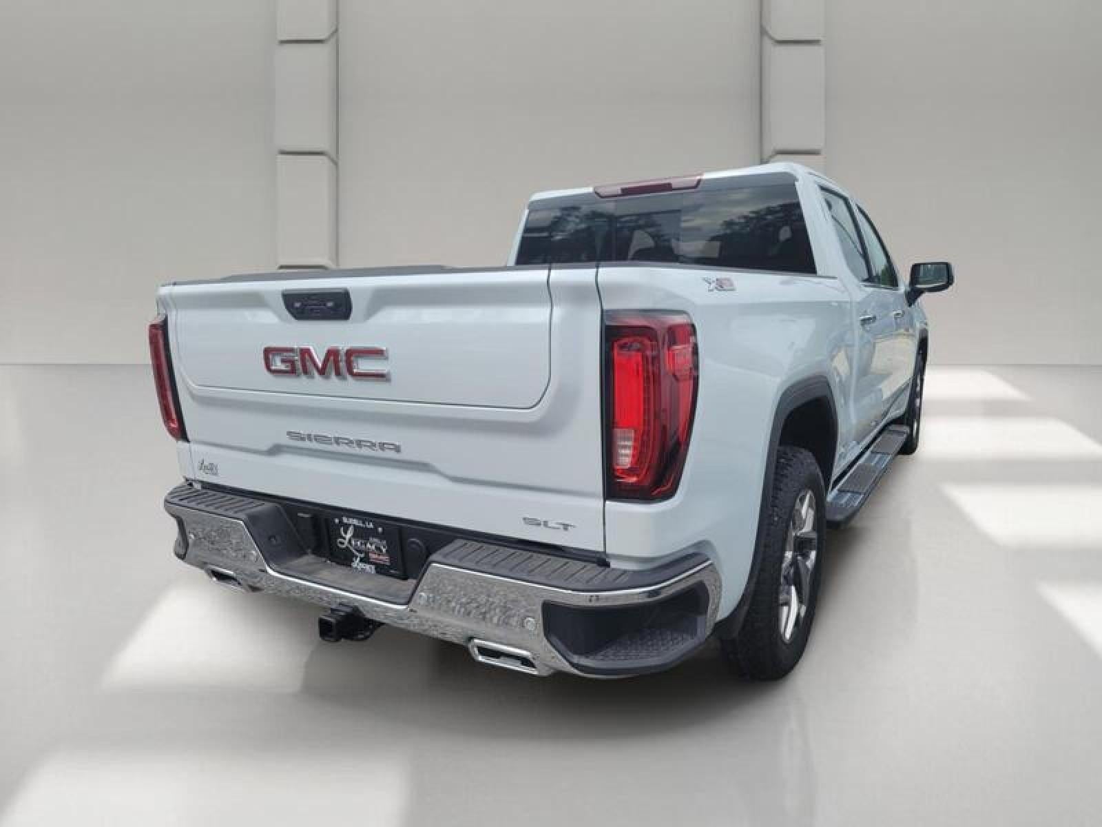 2026 GMC Sierra 1500 Crew Cab Short Box 4-Wheel Drive SLT