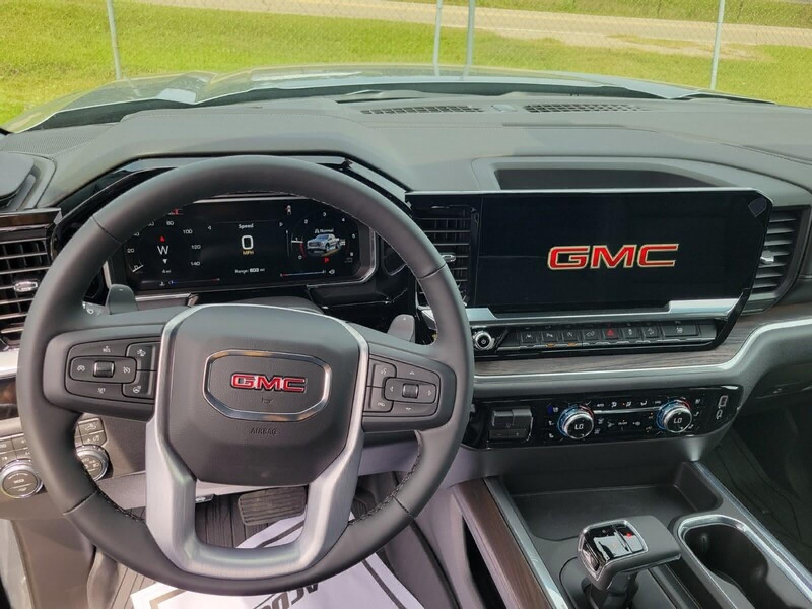 2026 GMC Sierra 1500 Crew Cab Short Box 4-Wheel Drive SLT