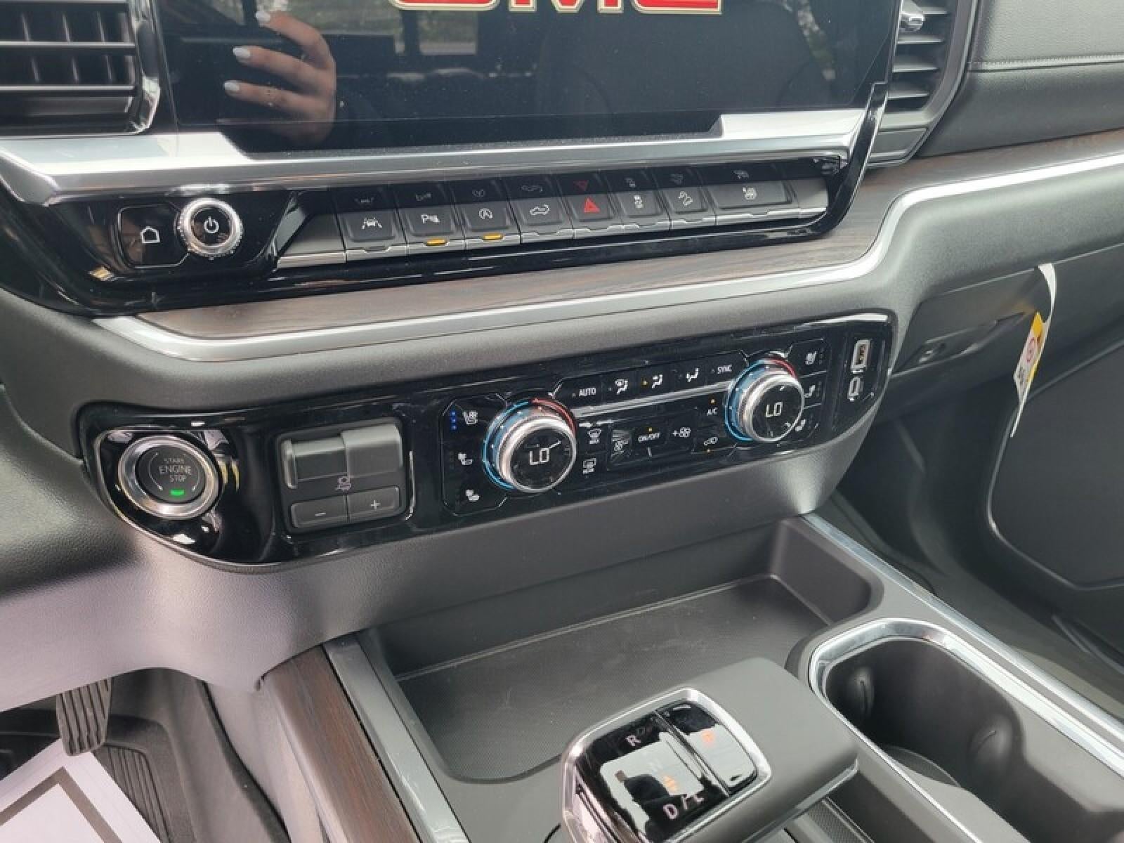 2026 GMC Sierra 1500 Crew Cab Short Box 4-Wheel Drive SLT