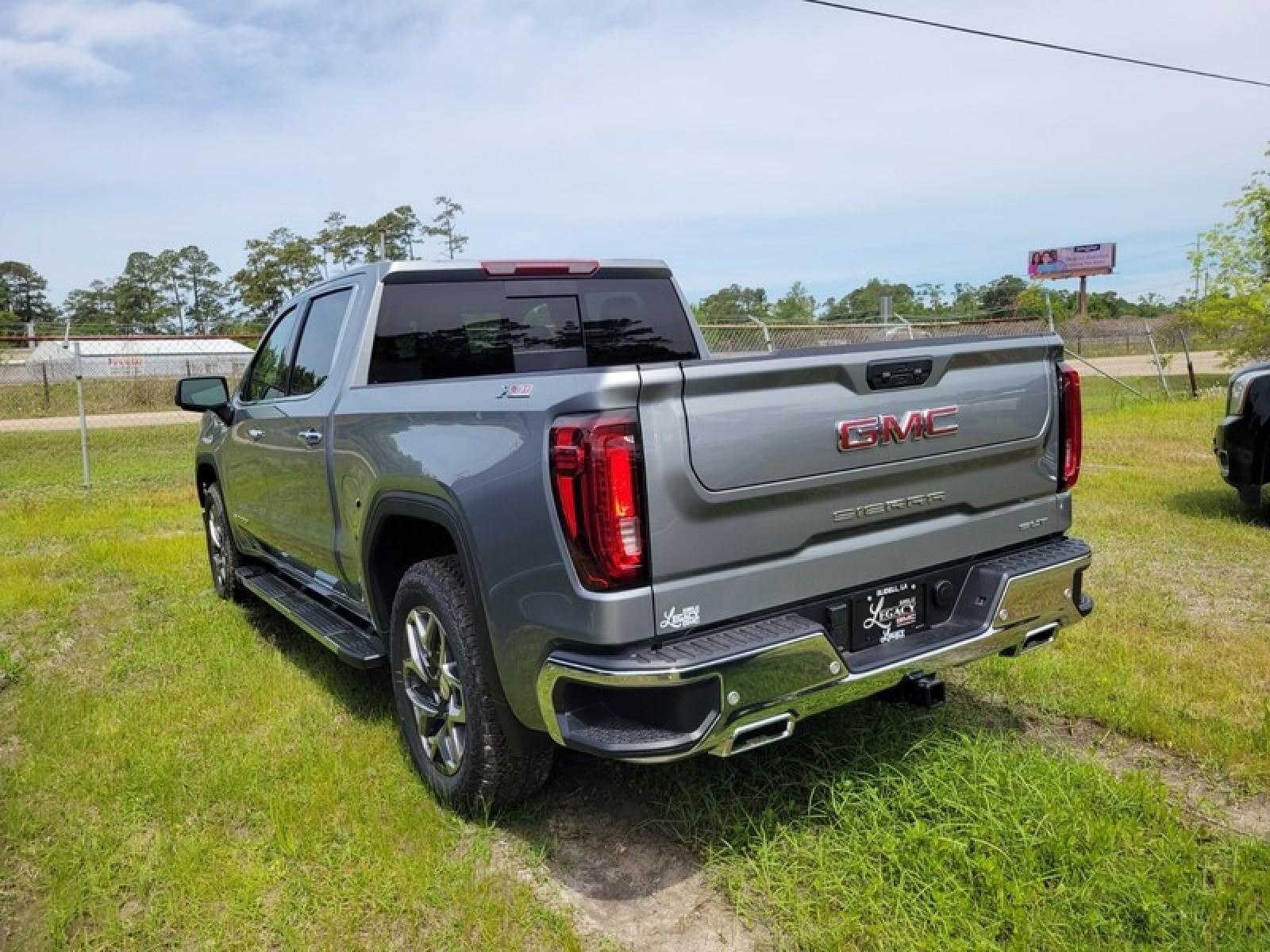 2026 GMC Sierra 1500 Crew Cab Short Box 4-Wheel Drive SLT