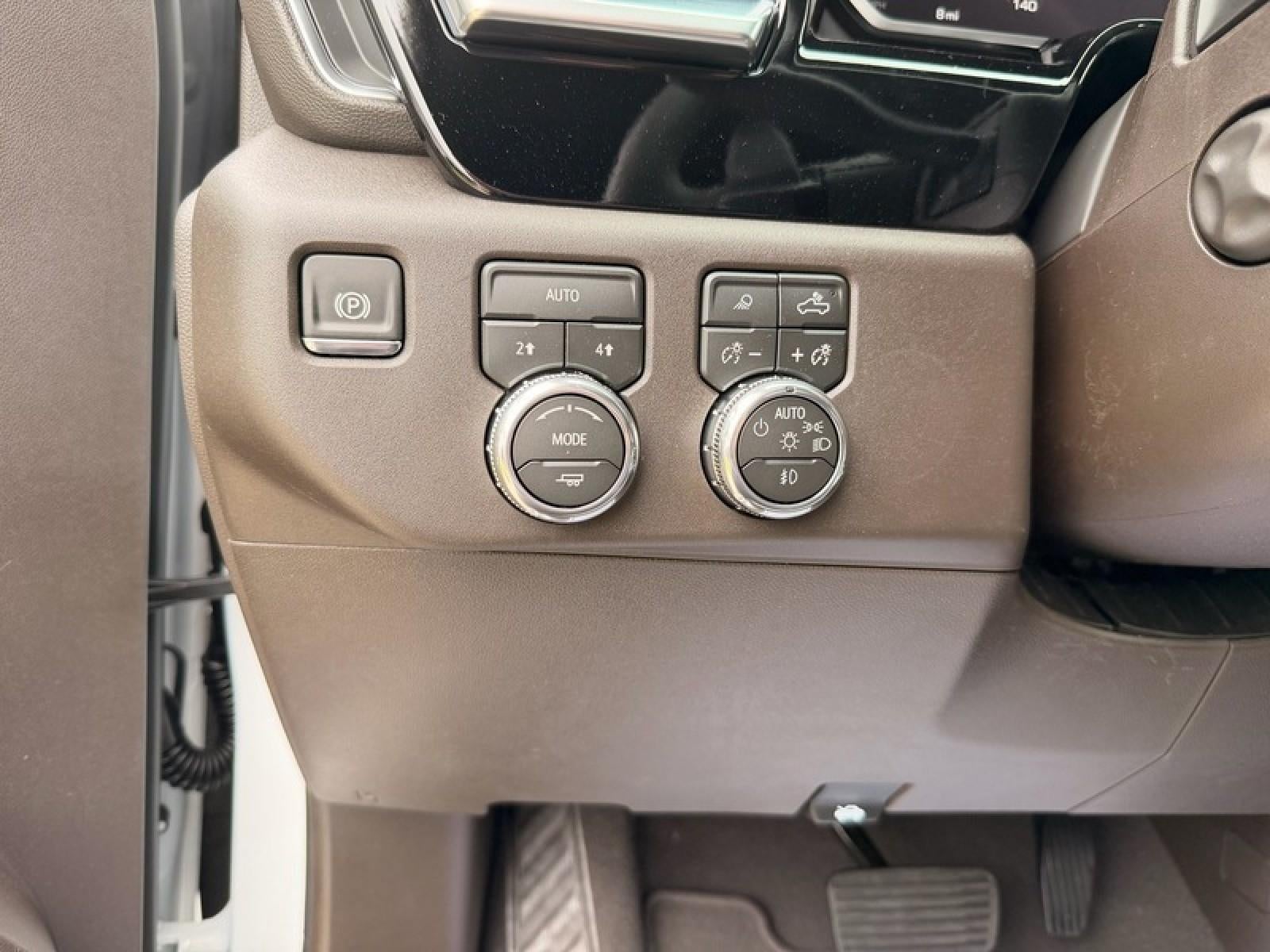 2026 GMC Sierra 1500 Crew Cab Short Box 4-Wheel Drive SLT