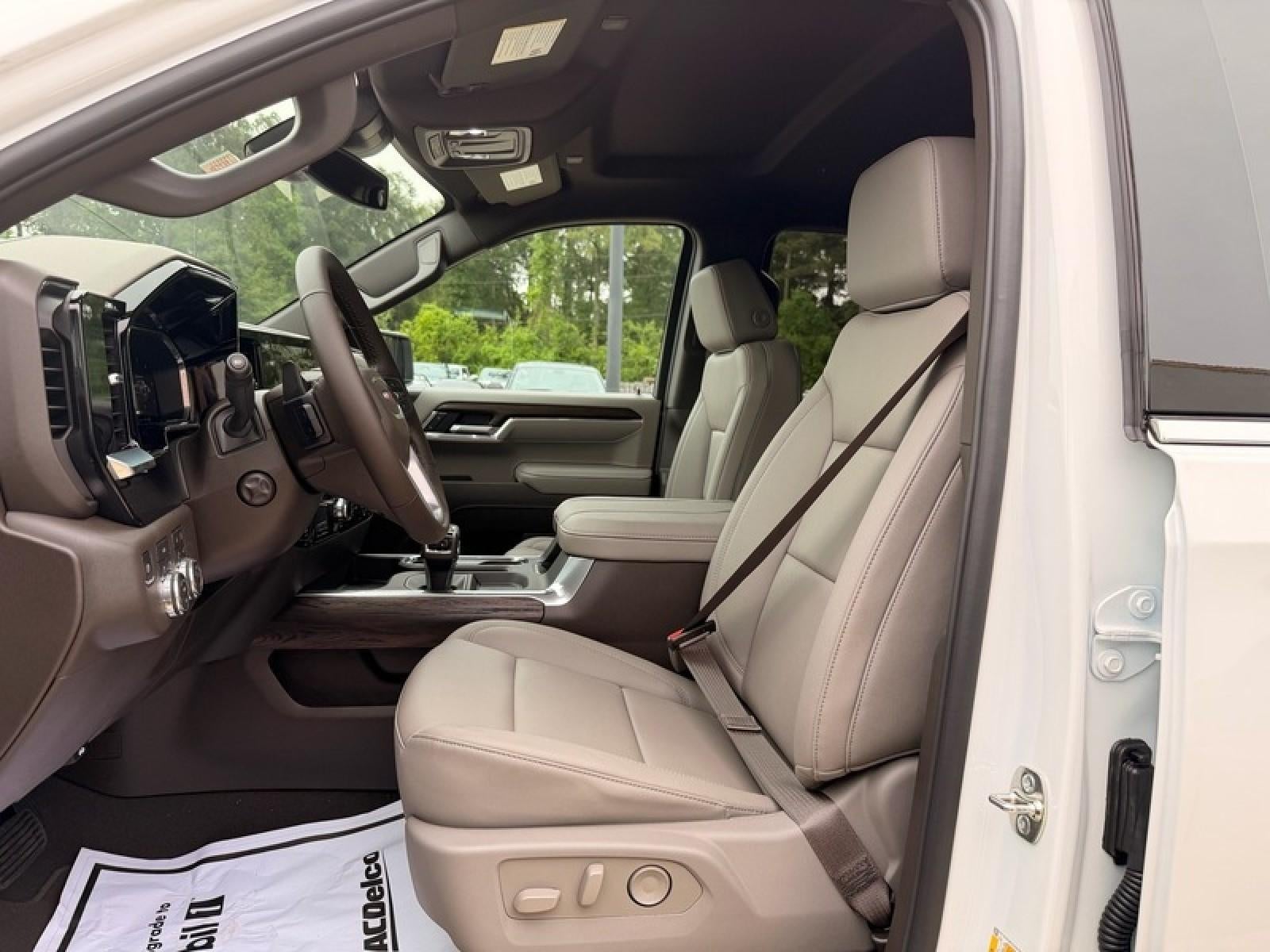 2026 GMC Sierra 1500 Crew Cab Short Box 4-Wheel Drive SLT