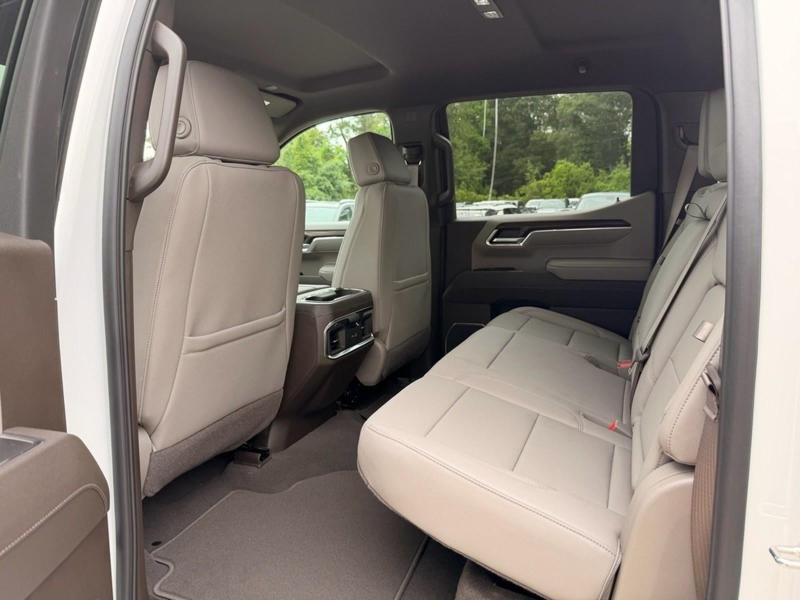 2026 GMC Sierra 1500 Crew Cab Short Box 4-Wheel Drive SLT