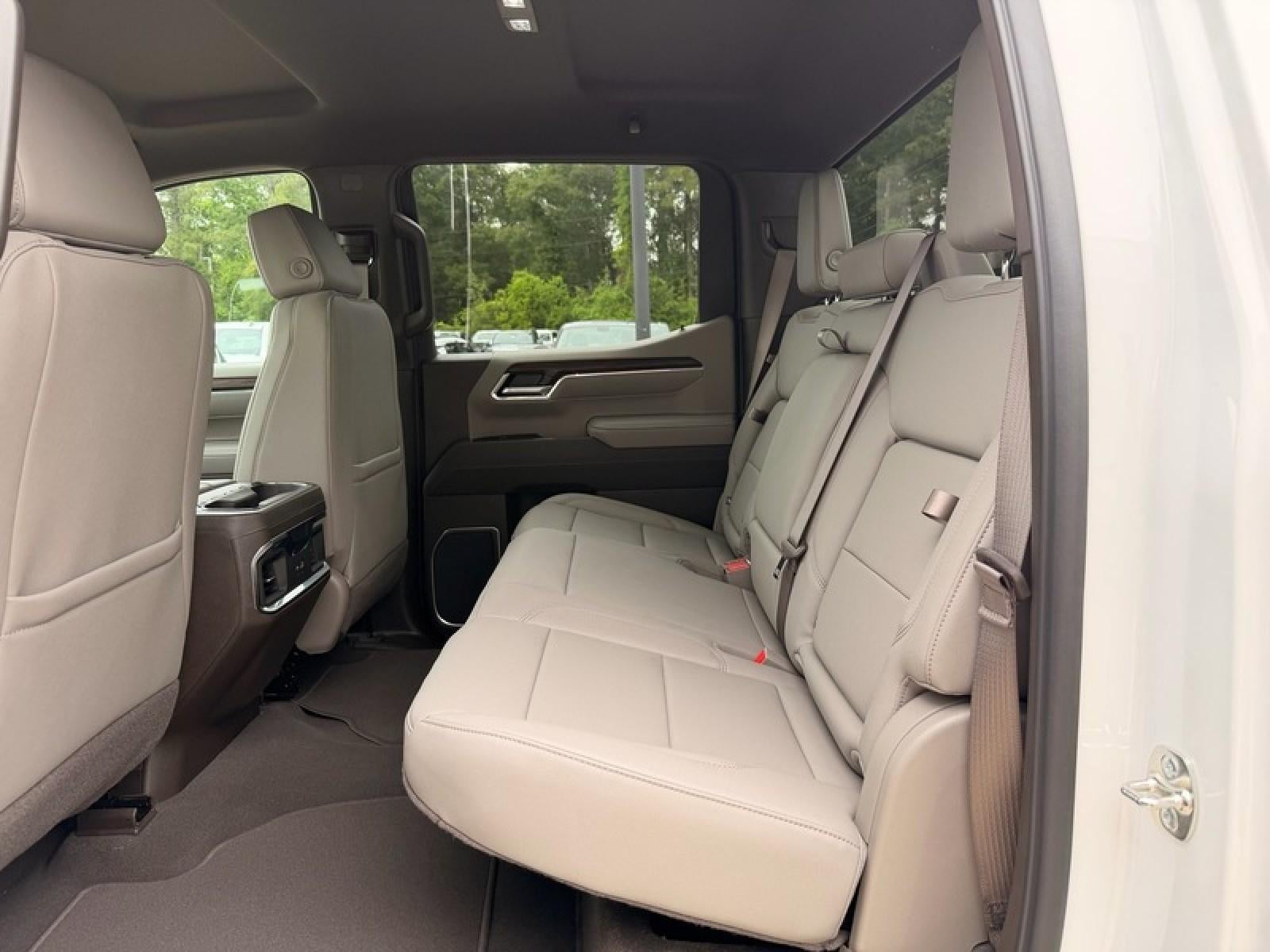 2026 GMC Sierra 1500 Crew Cab Short Box 4-Wheel Drive SLT