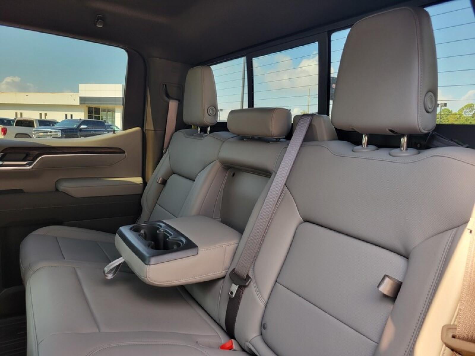 2026 GMC Sierra 1500 Crew Cab Short Box 4-Wheel Drive SLT