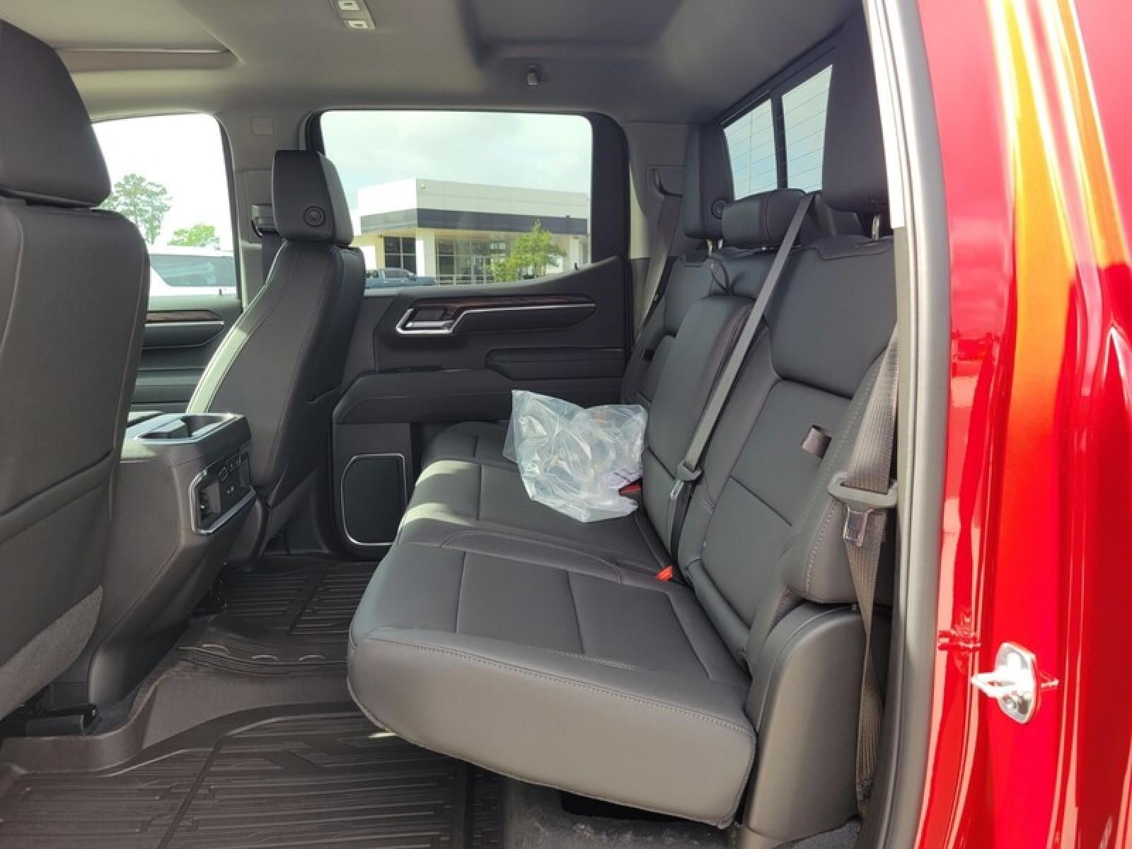 2026 GMC Sierra 1500 Crew Cab Short Box 4-Wheel Drive SLT