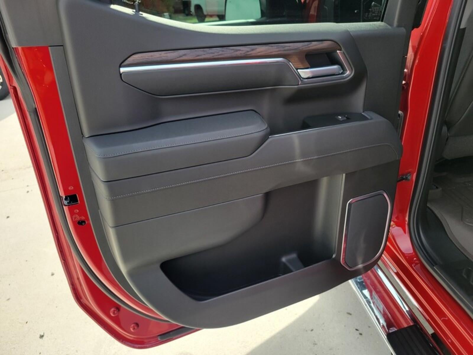2026 GMC Sierra 1500 Crew Cab Short Box 4-Wheel Drive SLT