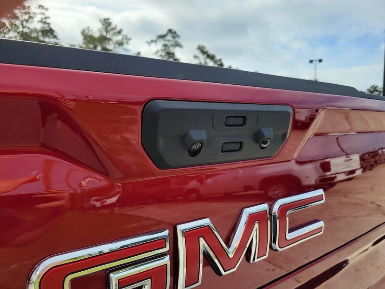 2026 GMC Sierra 1500 Crew Cab Short Box 4-Wheel Drive SLT