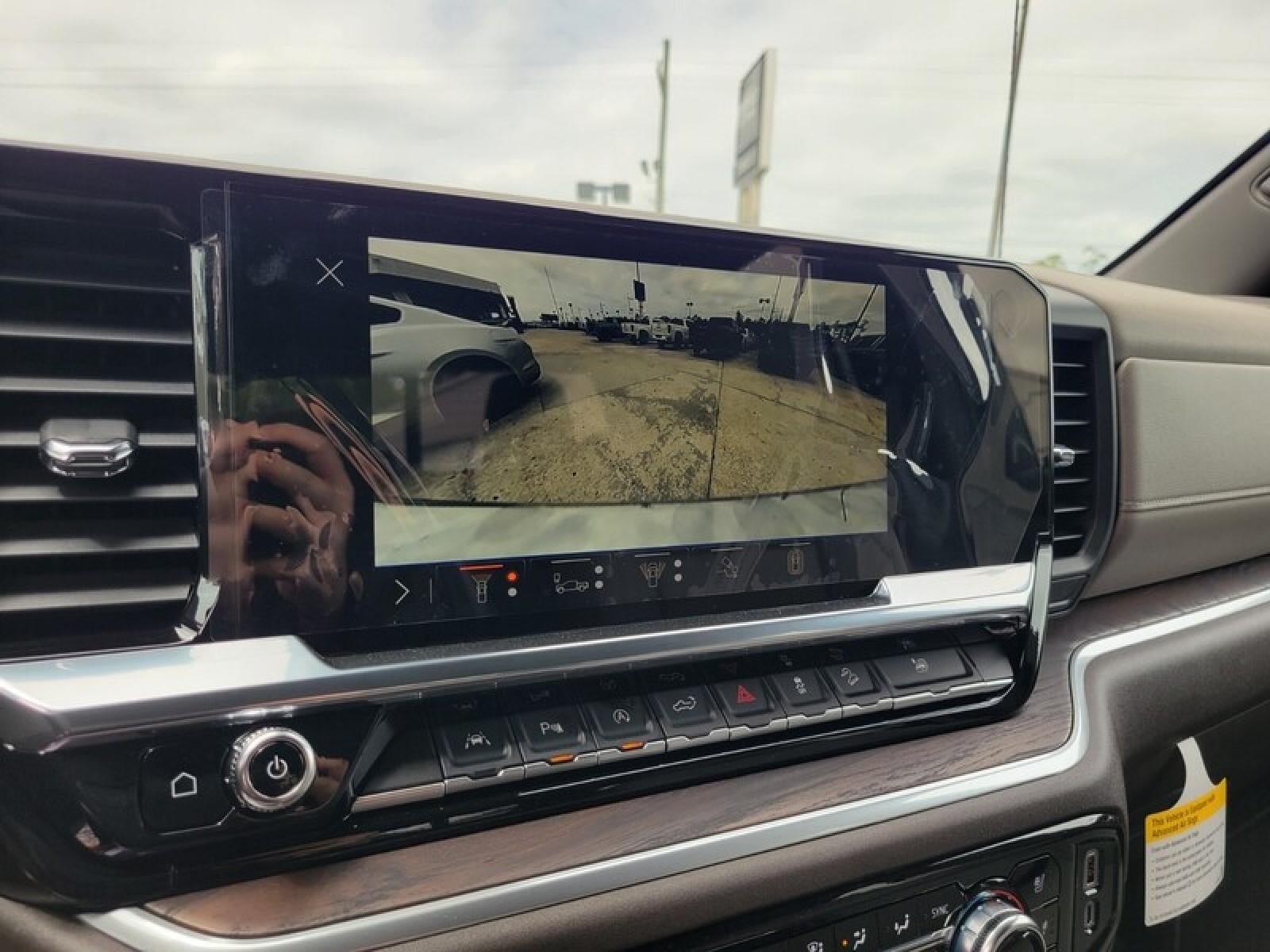 2026 GMC Sierra 1500 Crew Cab Short Box 4-Wheel Drive SLT